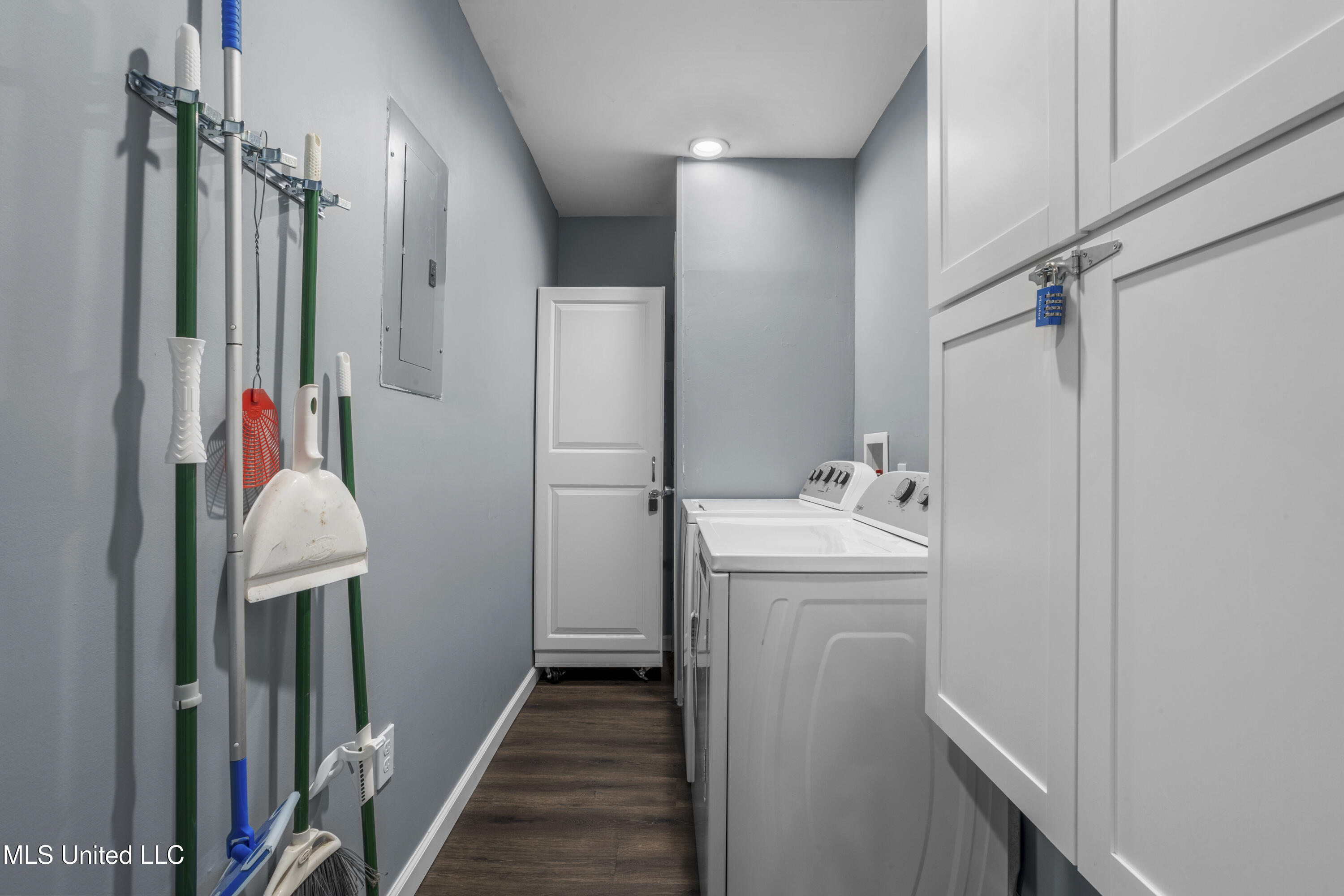10 Wenmar Avenue Property Photo 31