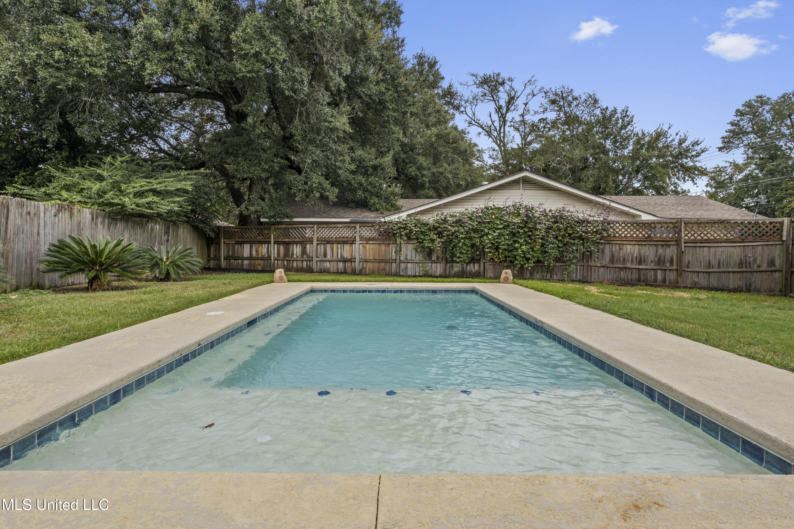10 Wenmar Avenue Property Photo 43