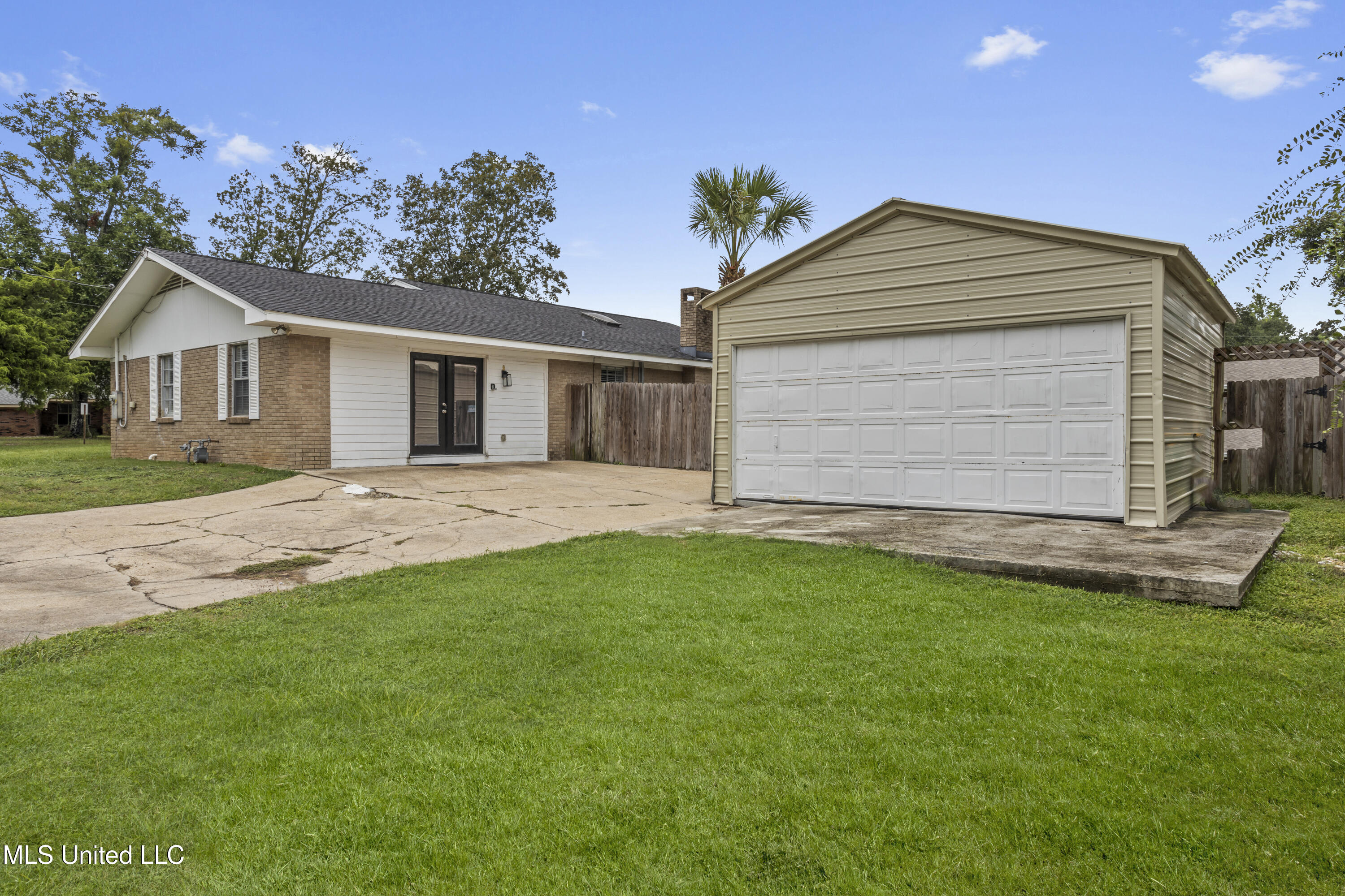 10 Wenmar Avenue Property Photo 44