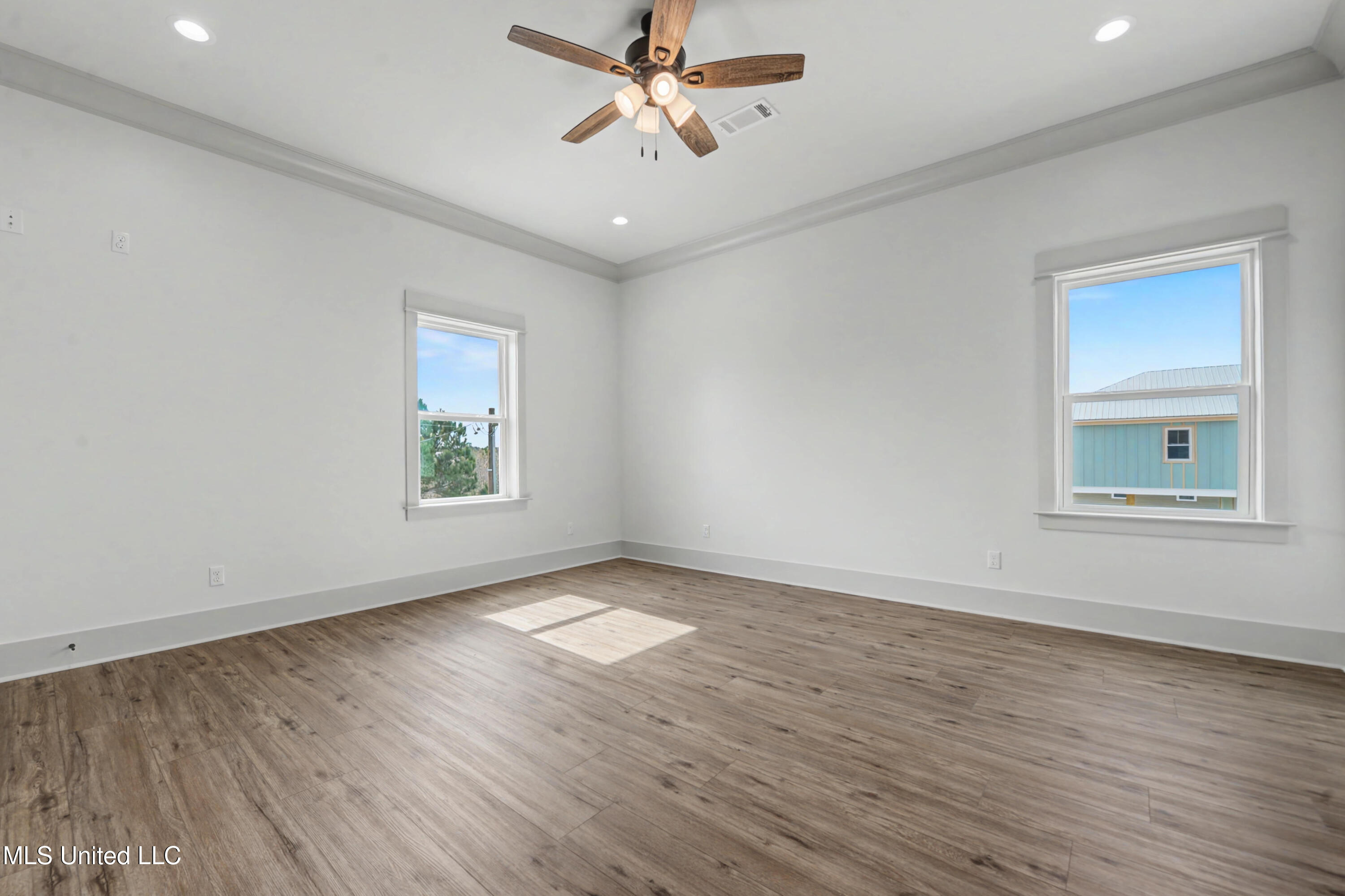 4048 N Sumatra Street Property Photo 12
