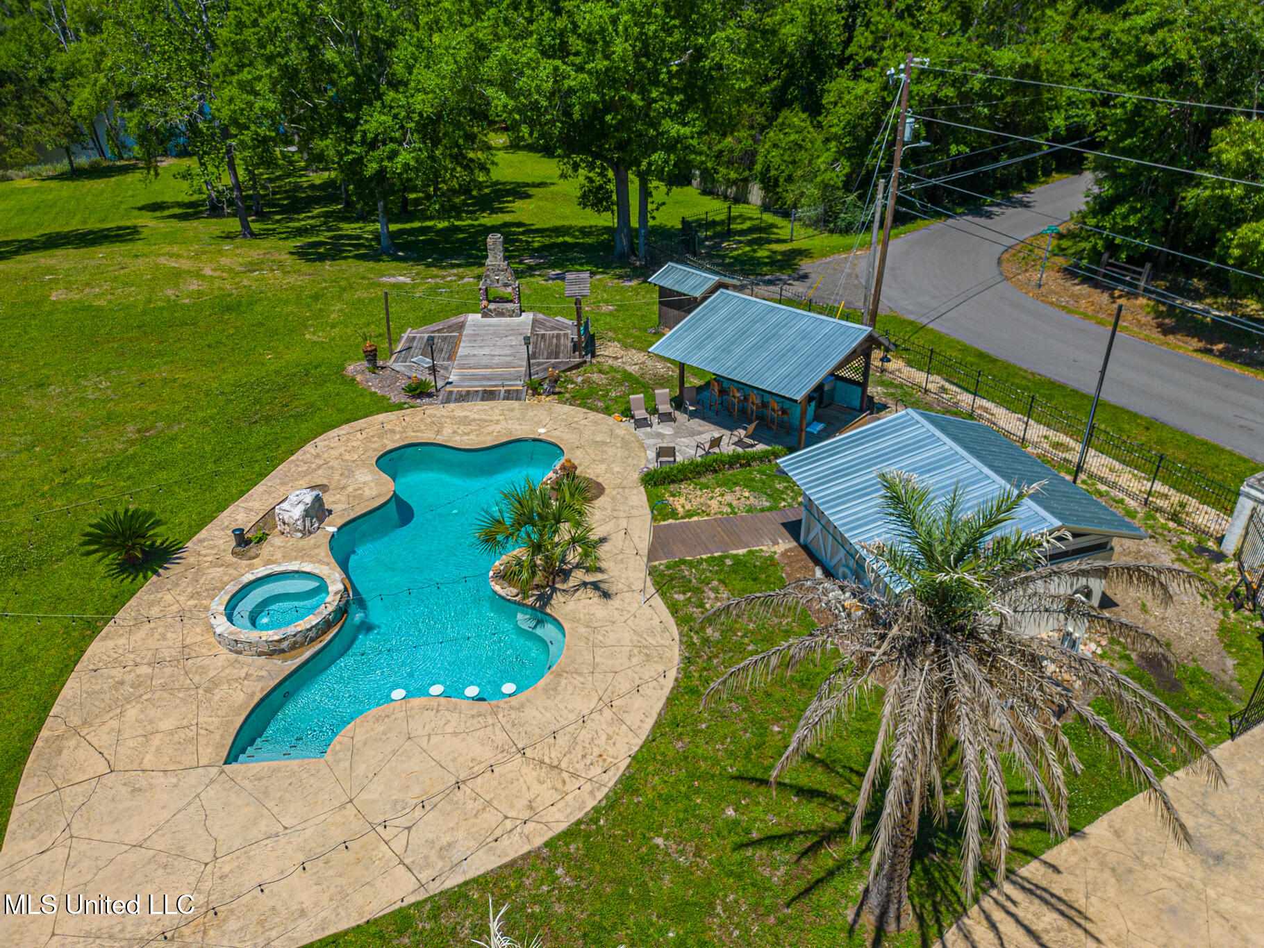 13160 Old Woolmarket Road Property Photo 6