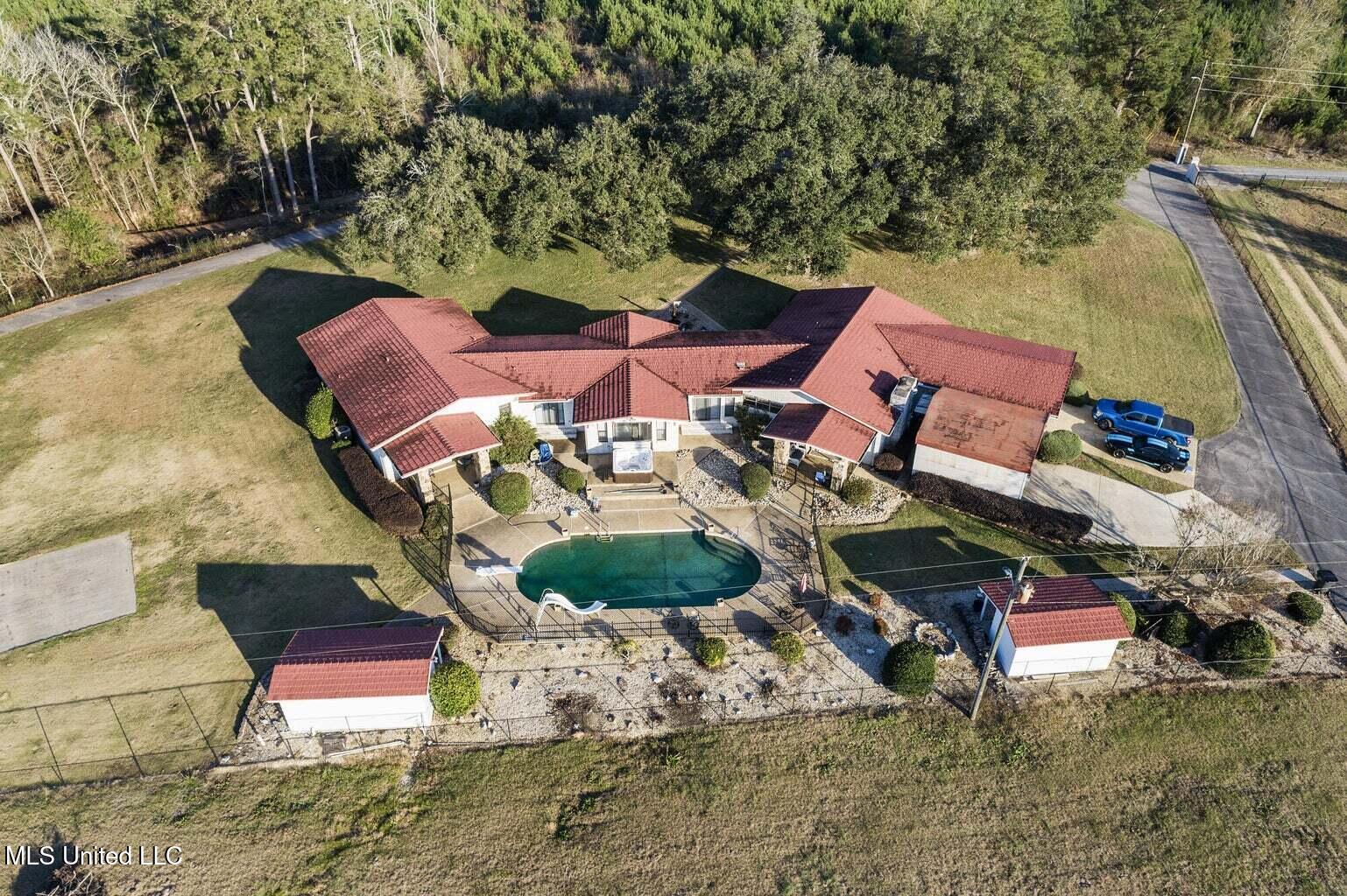 113 Lucas Road Property Photo 1