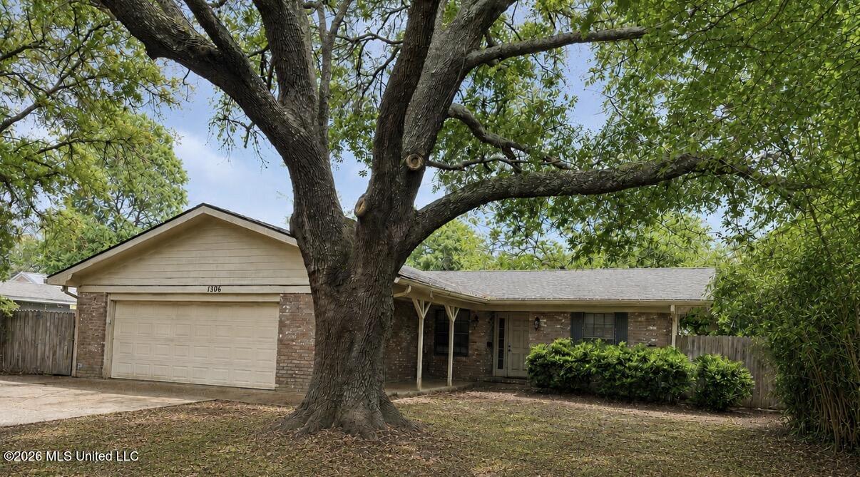 1306 Short Avenue Property Photo 1