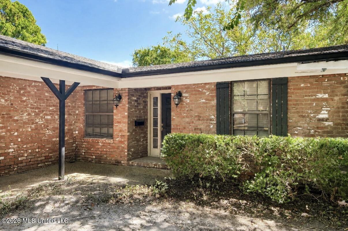 1306 Short Avenue Property Photo 2