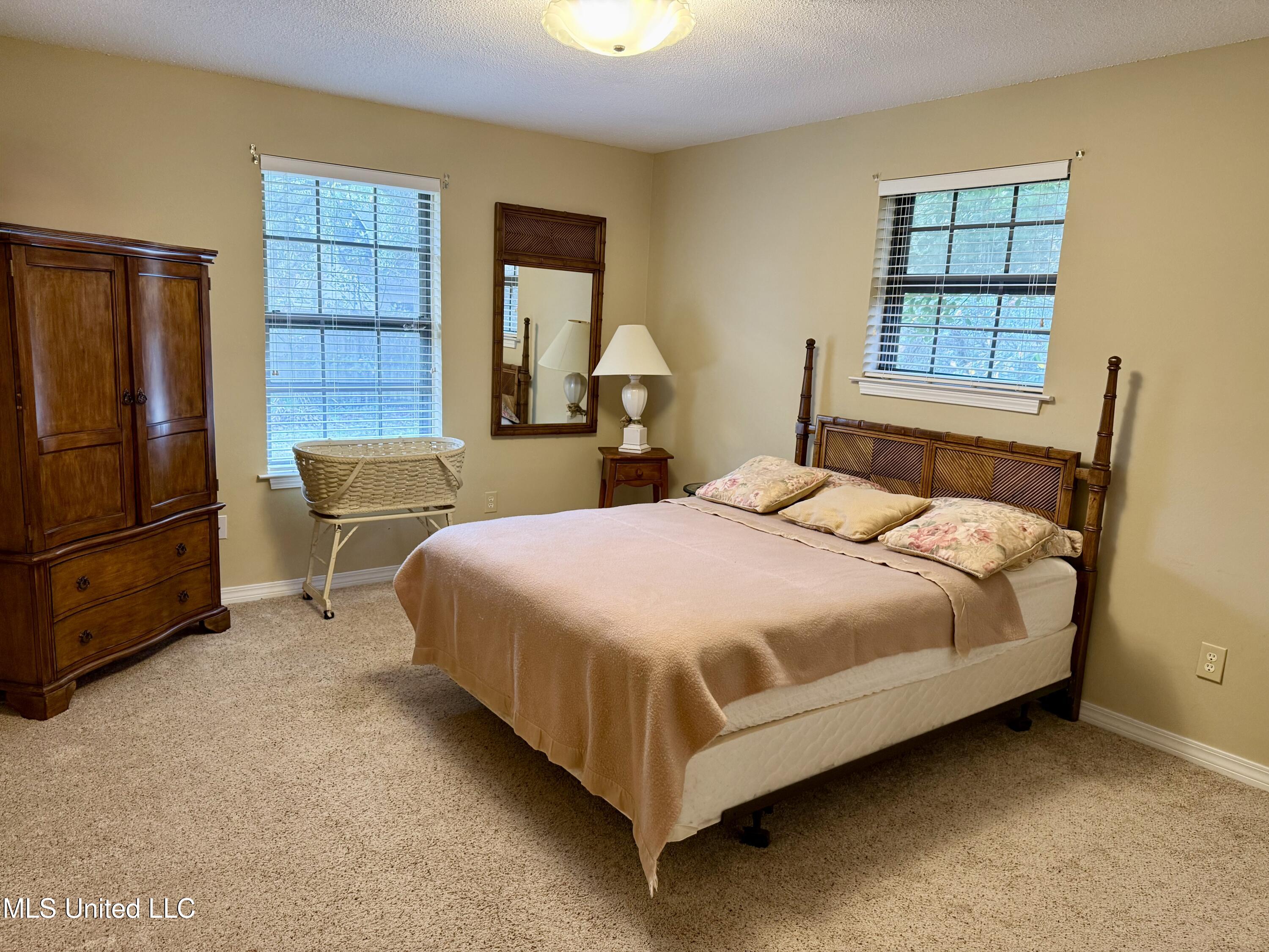 1306 Short Avenue Property Photo 9
