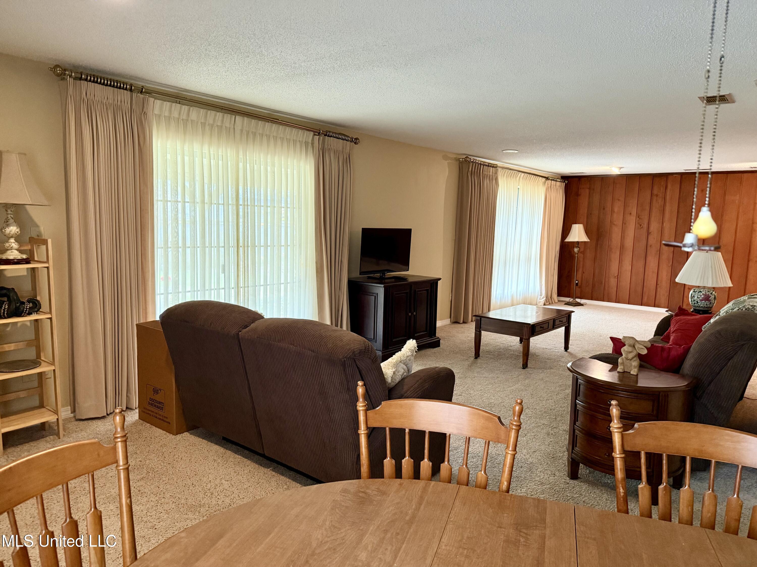 1306 Short Avenue Property Photo 12