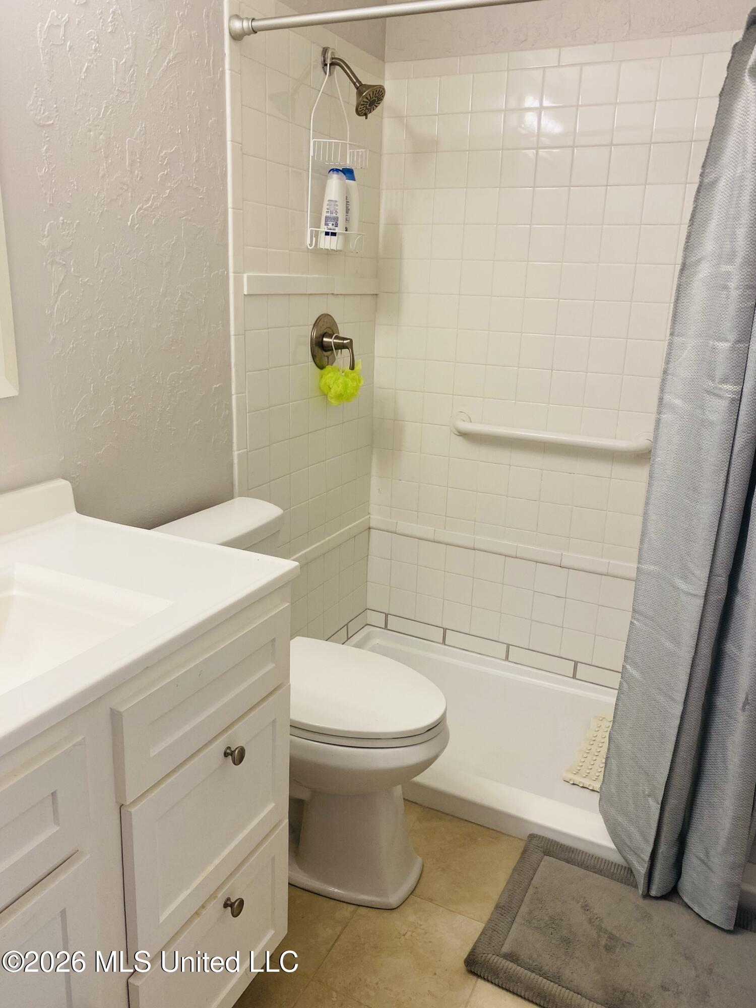 223 Highpoint Drive Property Photo 13