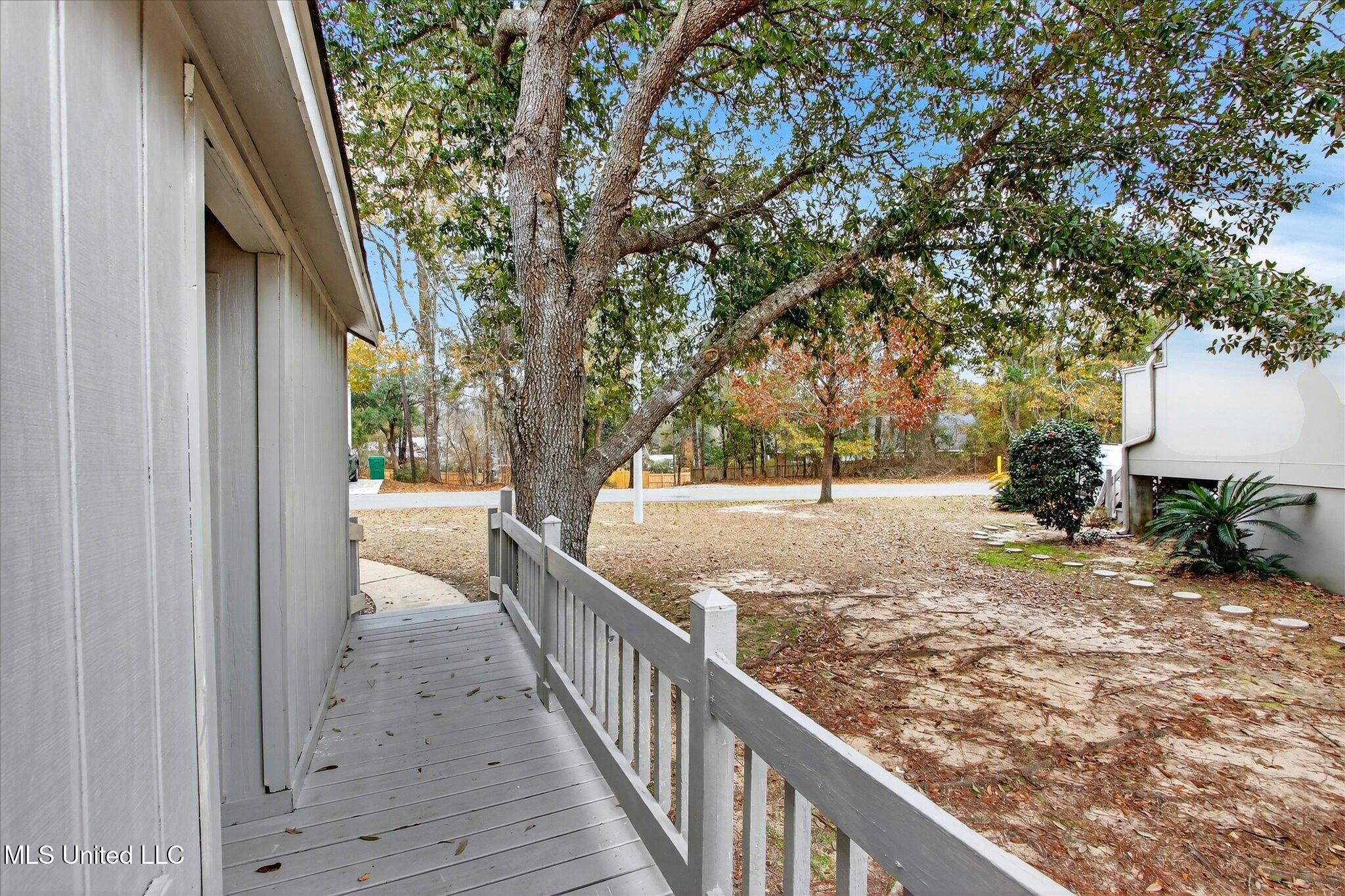 223 Highpoint Drive Property Photo 19