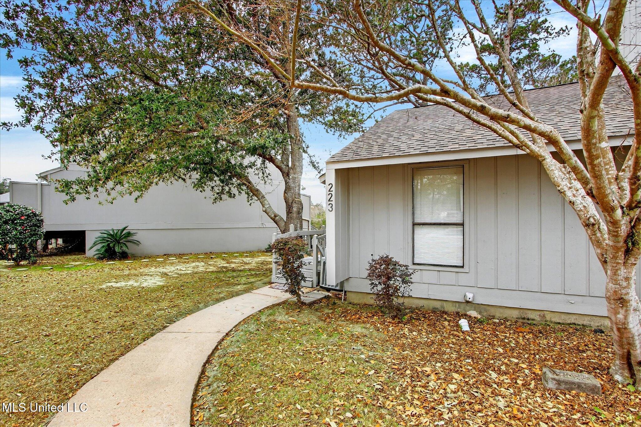 223 Highpoint Drive Property Photo 27