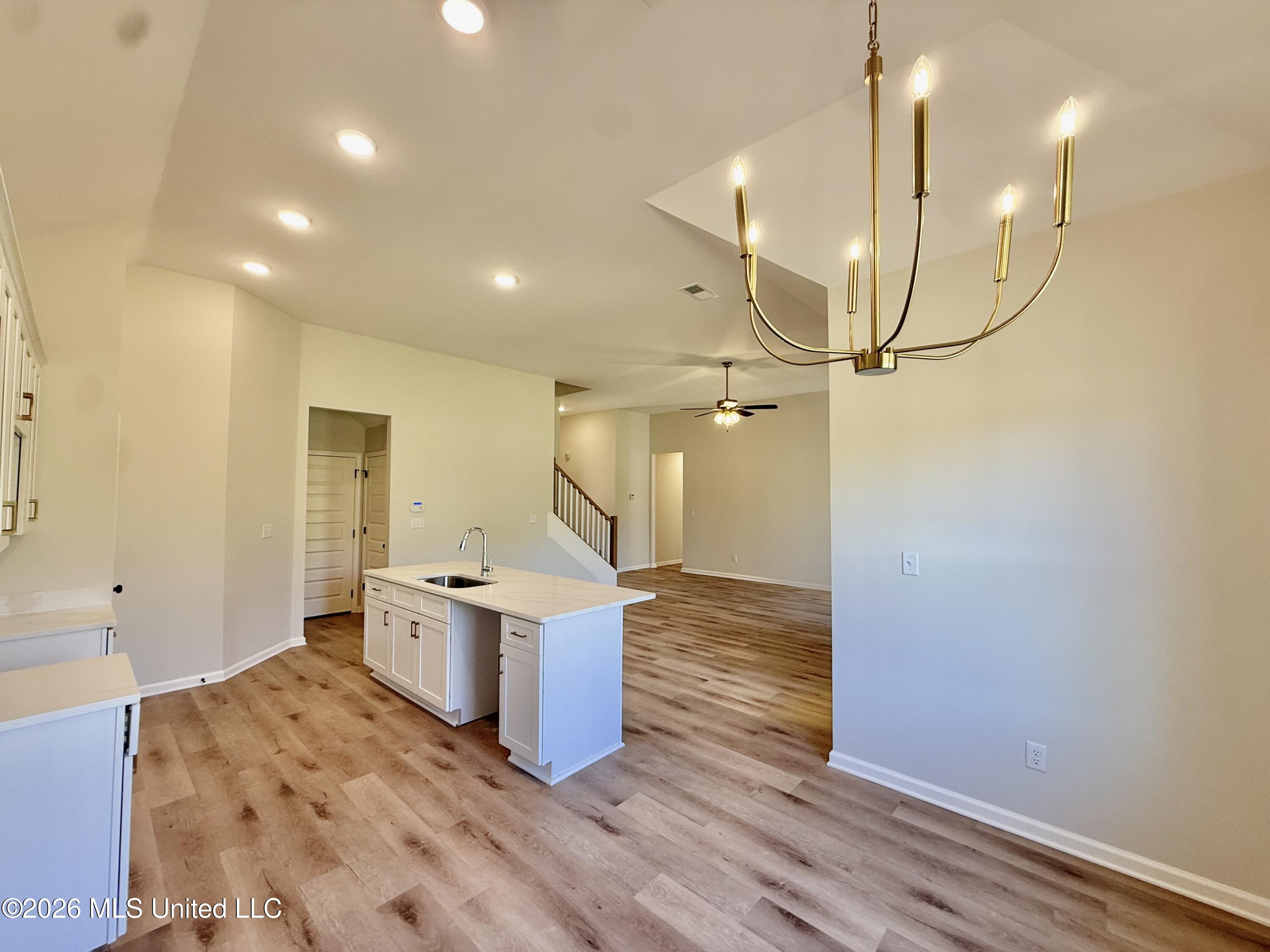 1070 Great Glen Drive Property Photo 4
