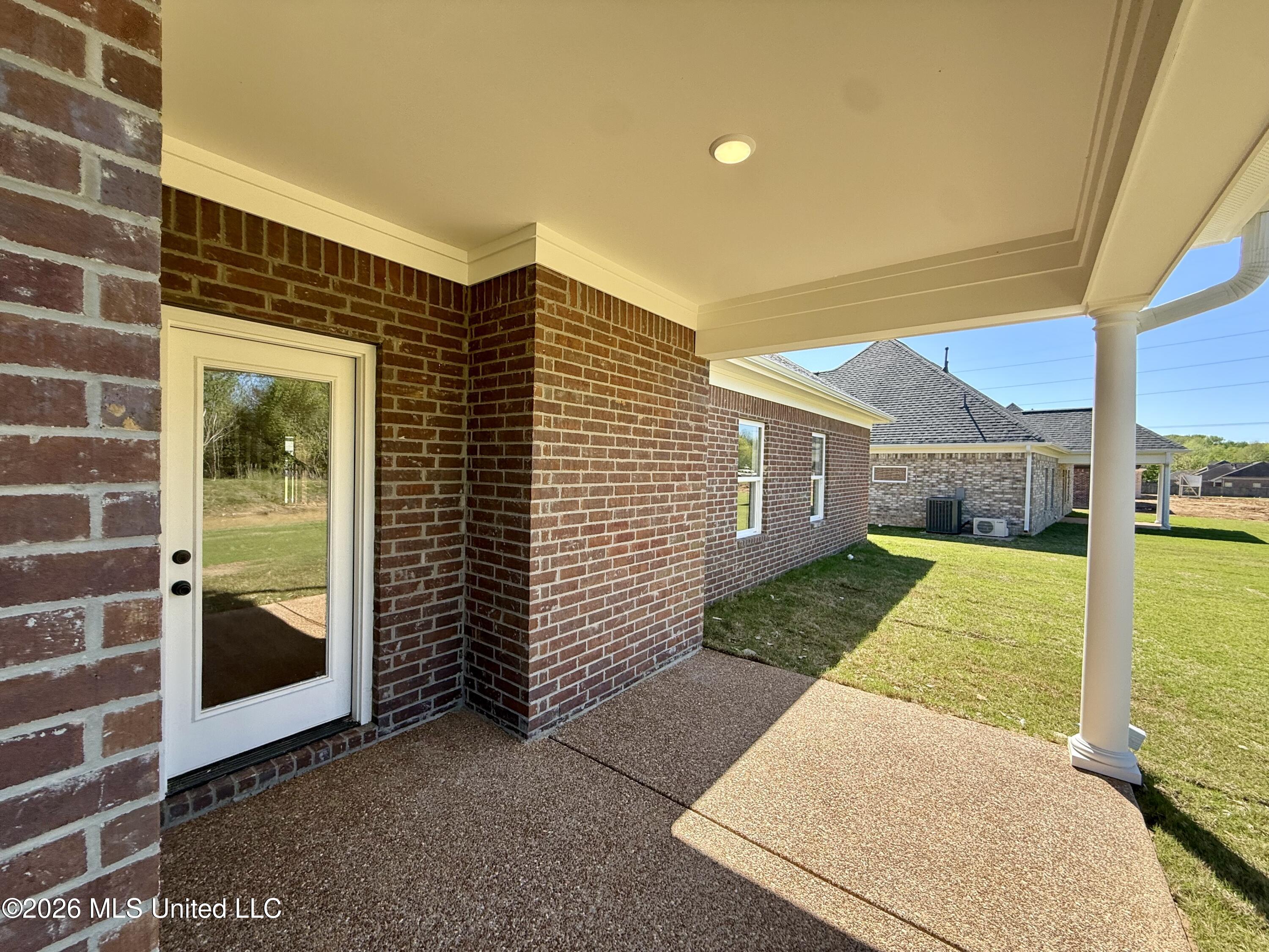1070 Great Glen Drive Property Photo 12