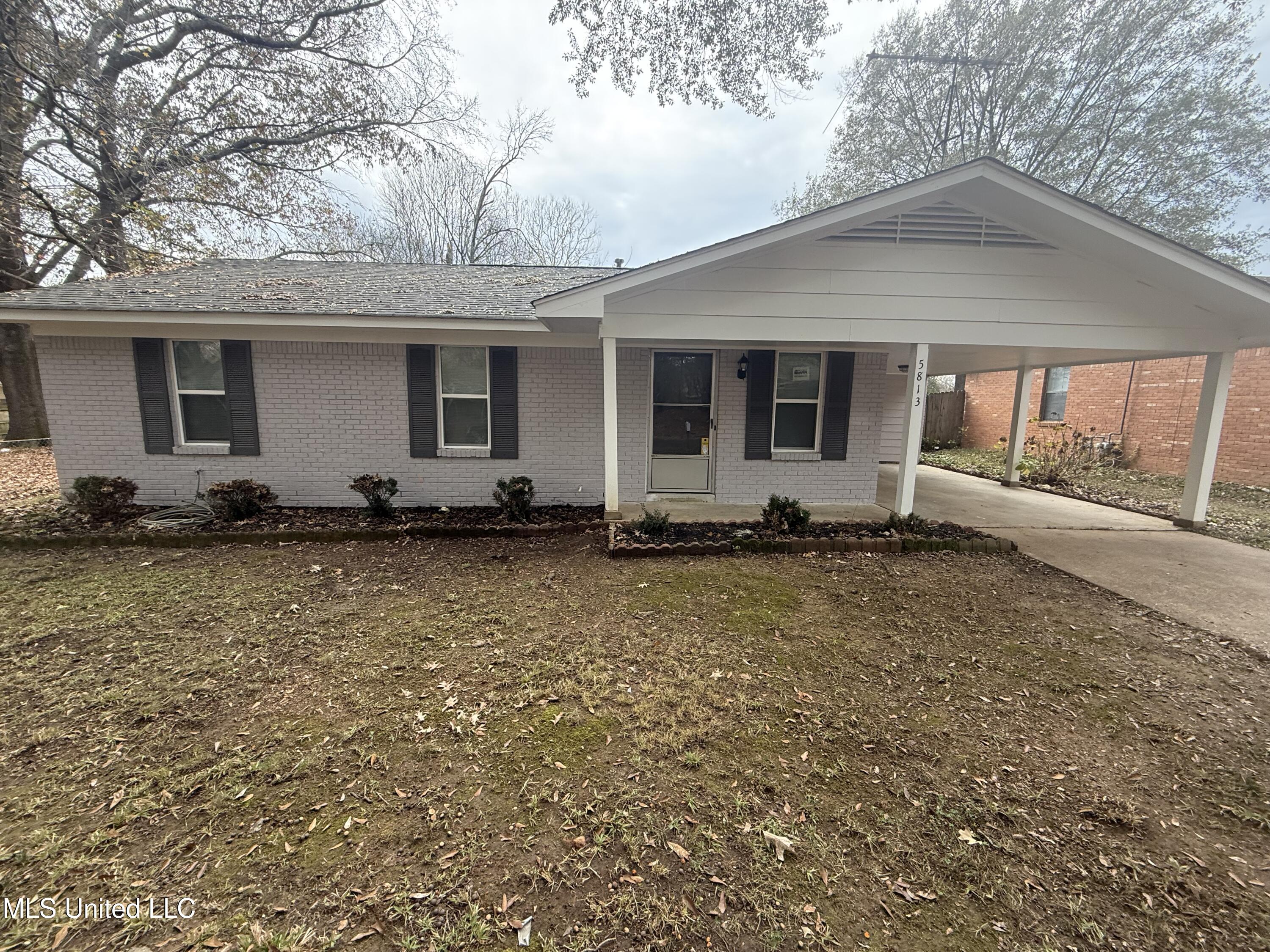 5813 Laurie Drive Property Photo 1