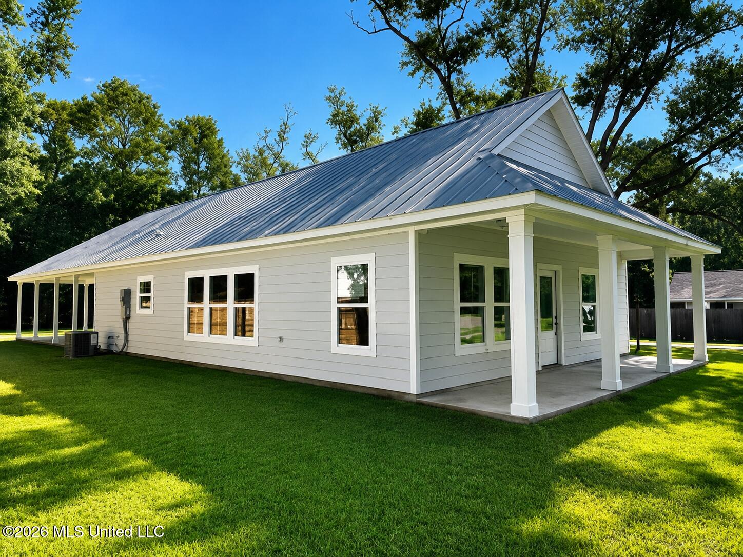 8900 Pointe Aux Chenes Road Property Photo 2