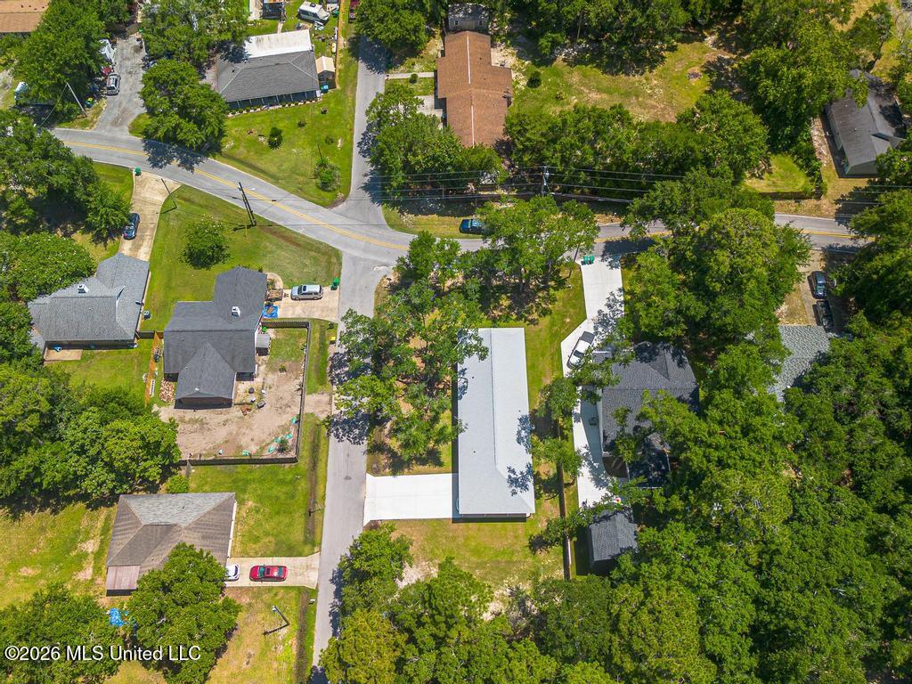 8900 Pointe Aux Chenes Road Property Photo 7
