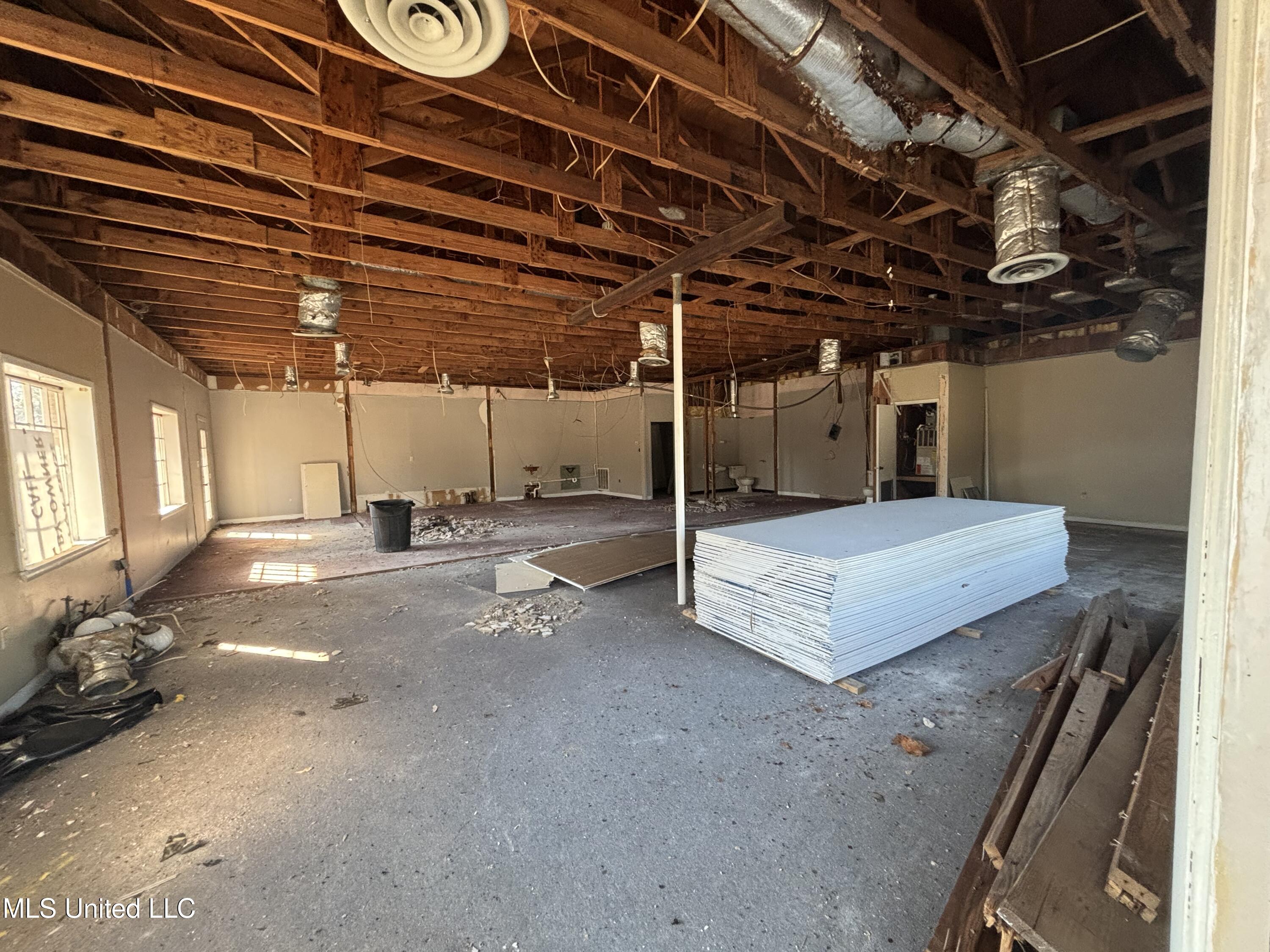 120 2nd Street Property Photo 3