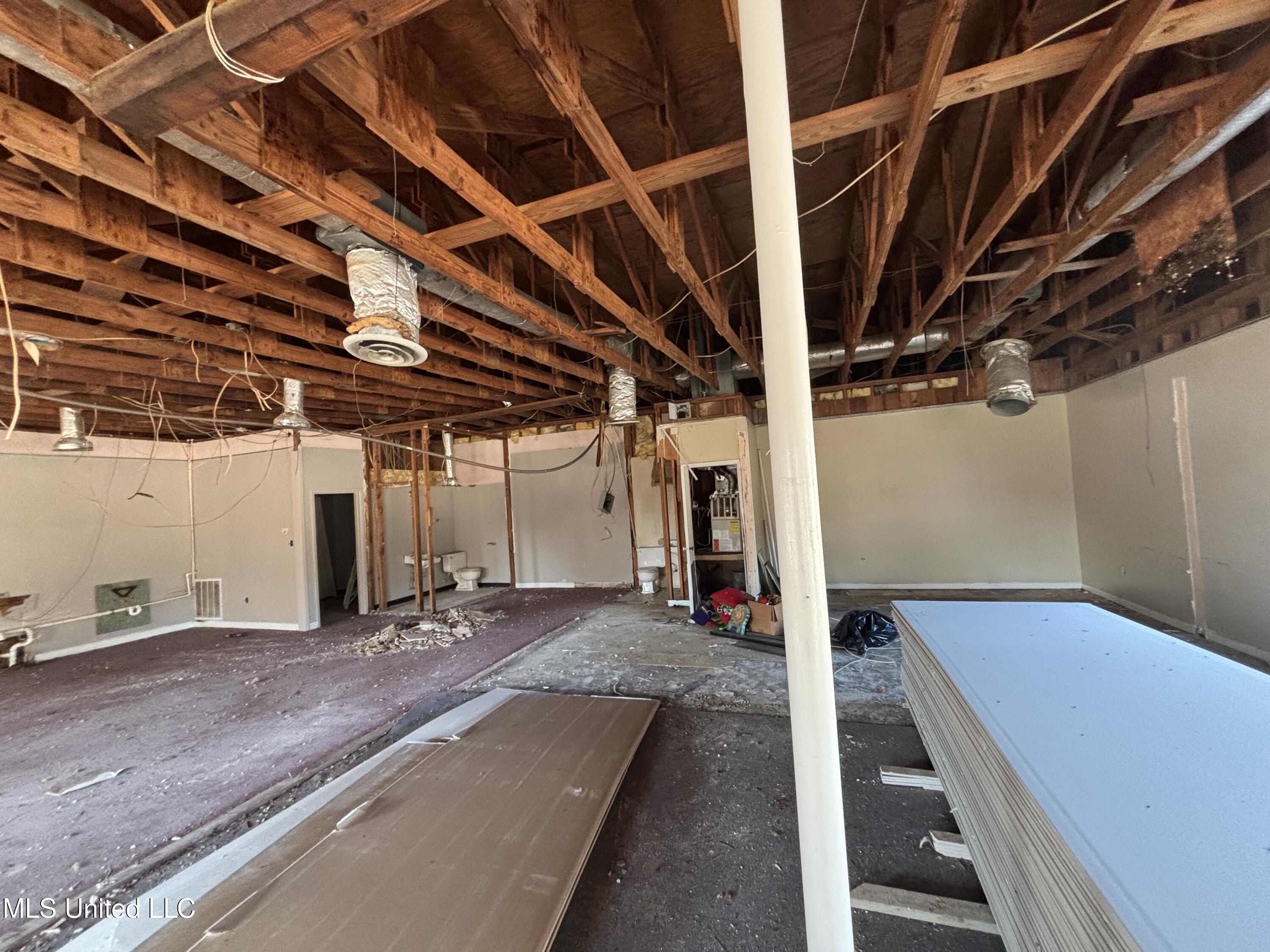 120 2nd Street Property Photo 4