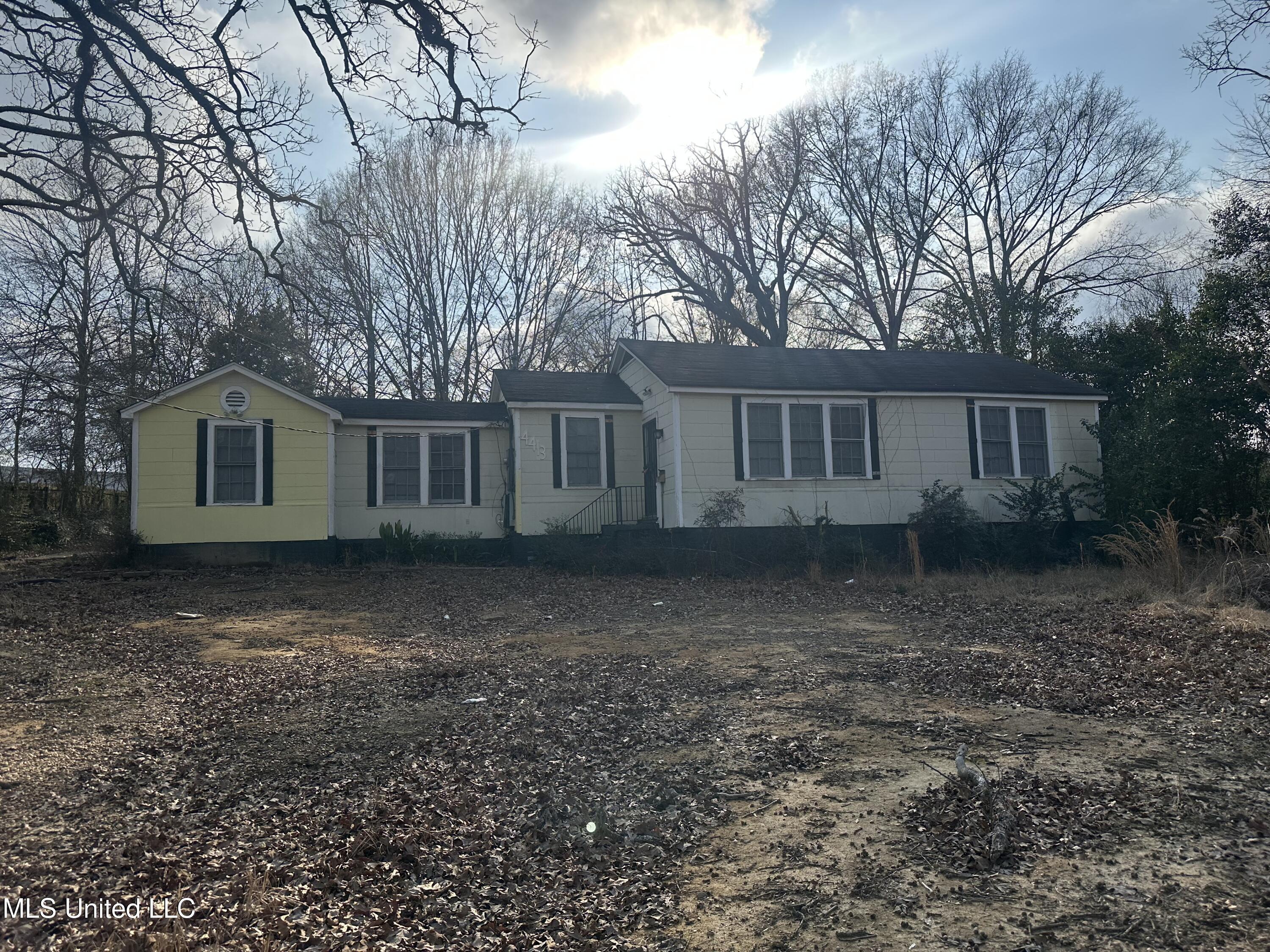 4413 Dixie Drive Property Photo 1