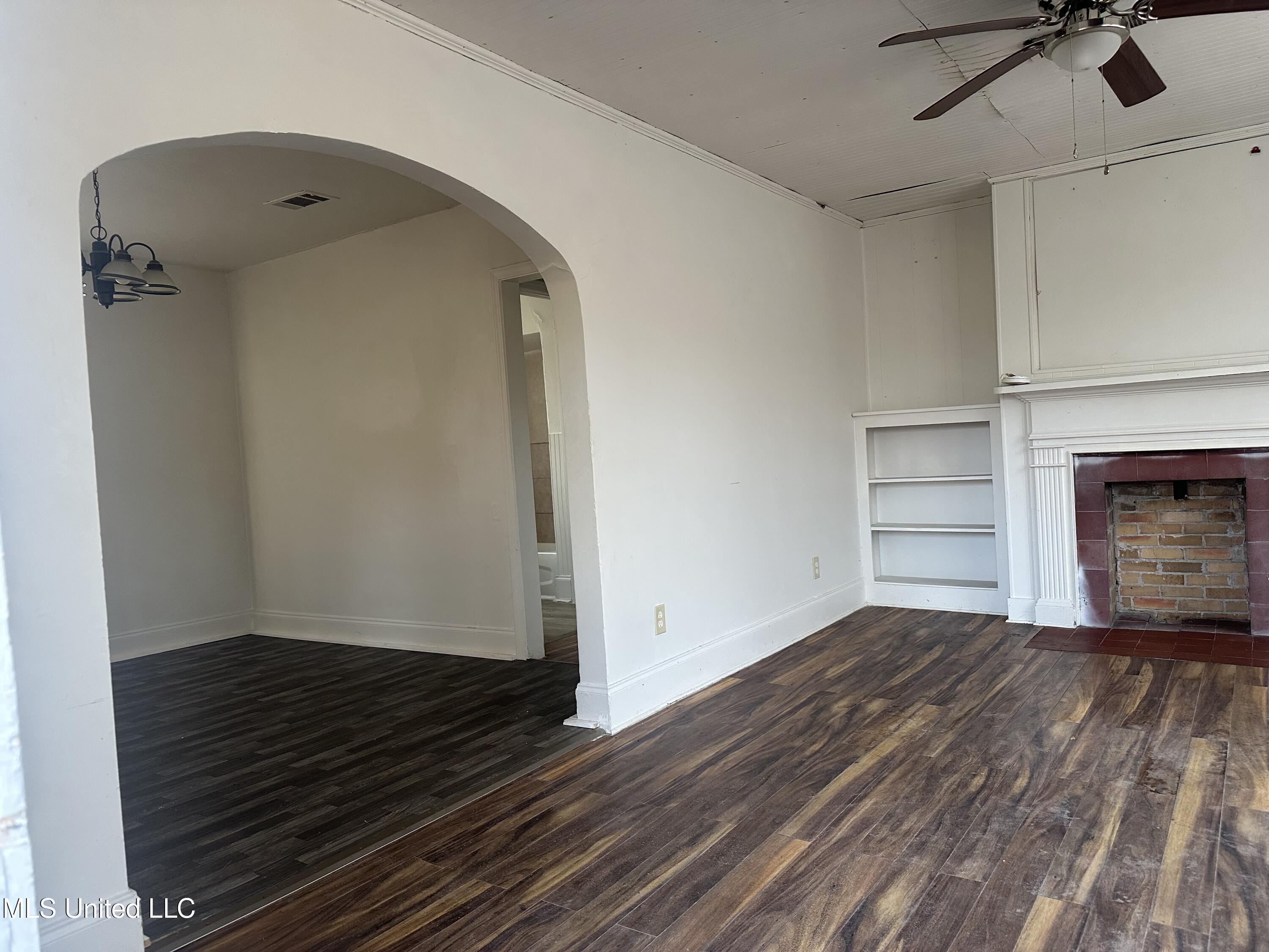 4413 Dixie Drive Property Photo 8