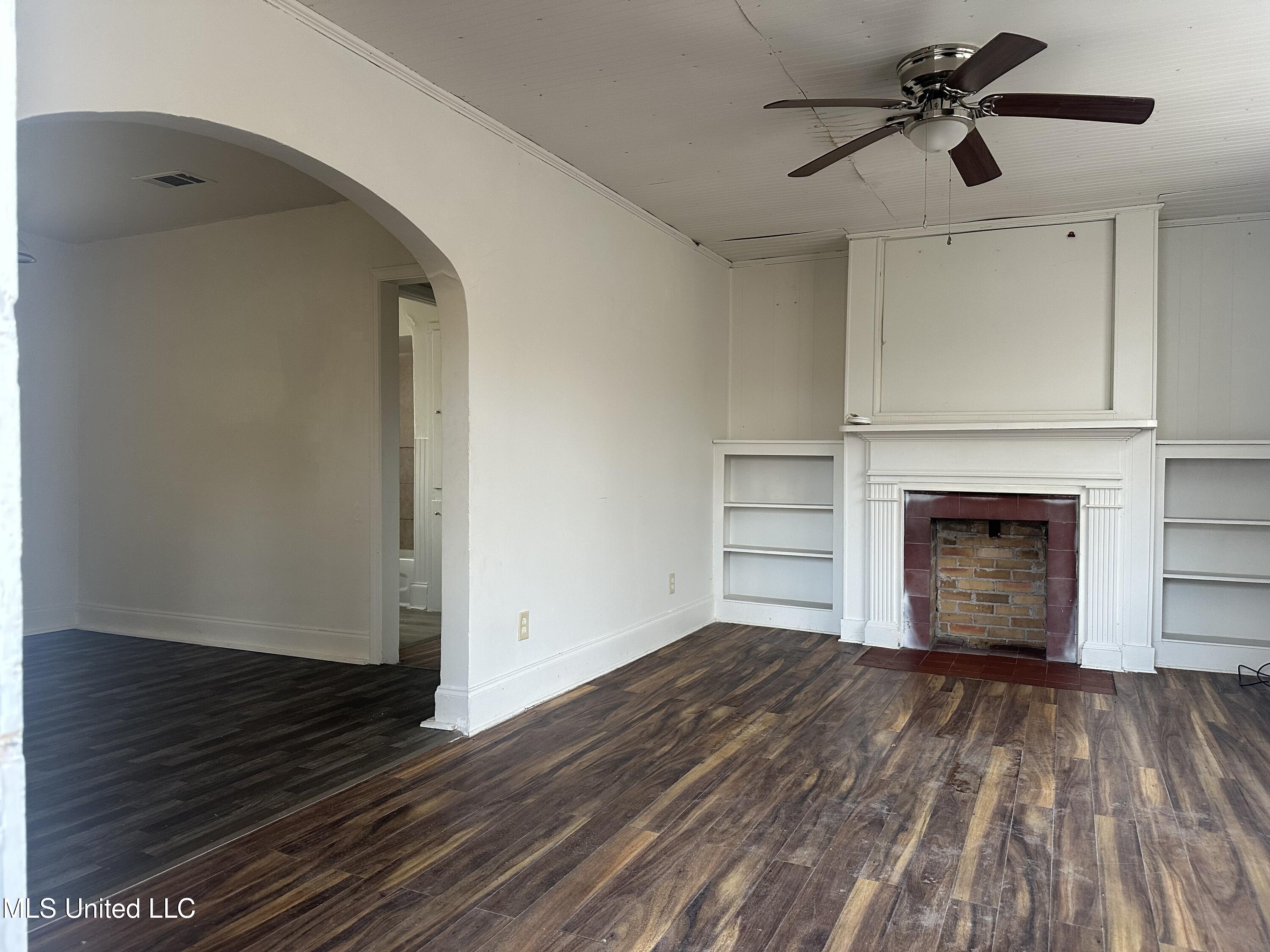 4413 Dixie Drive Property Photo 9