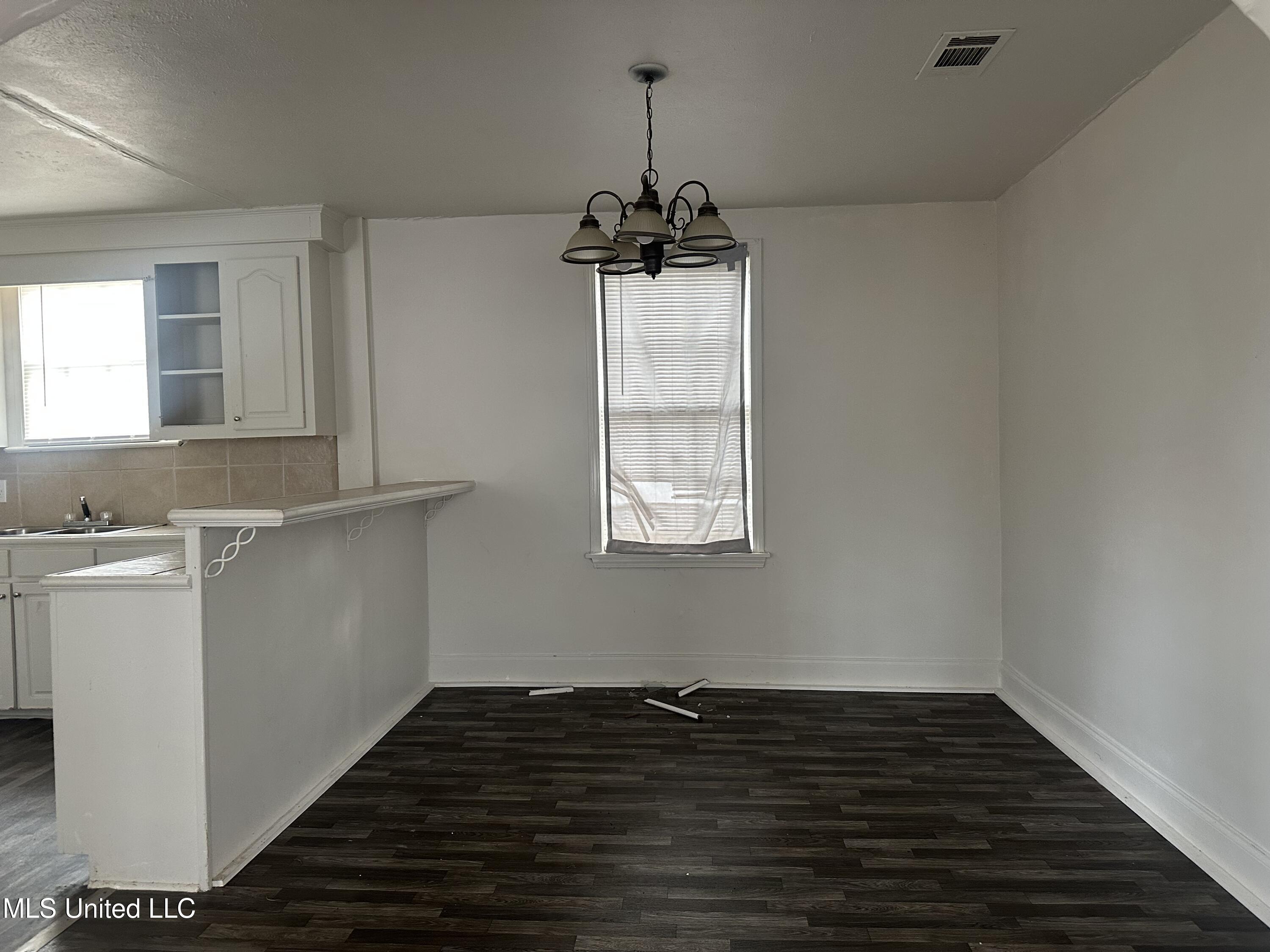 4413 Dixie Drive Property Photo 13
