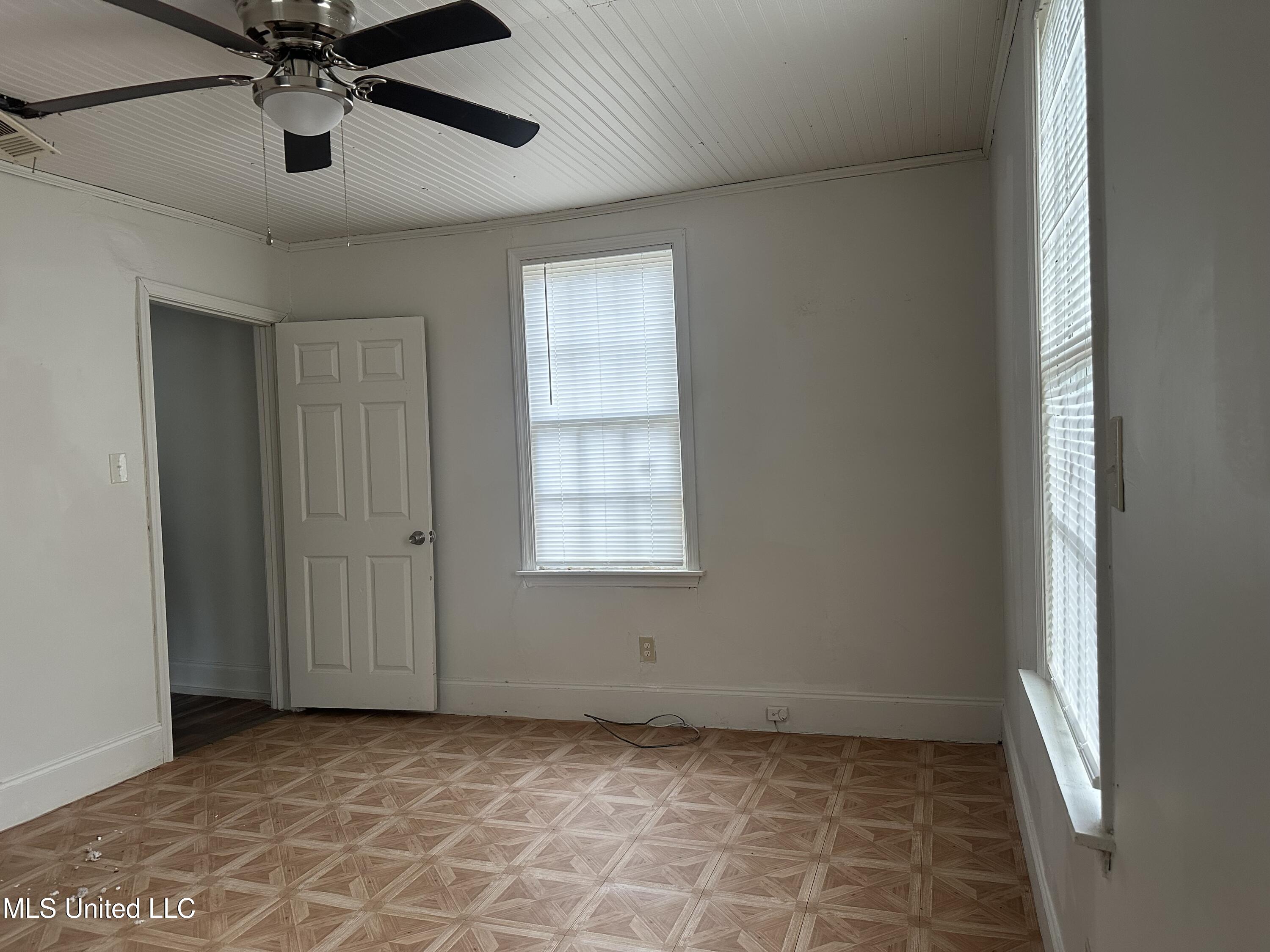 4413 Dixie Drive Property Photo 20