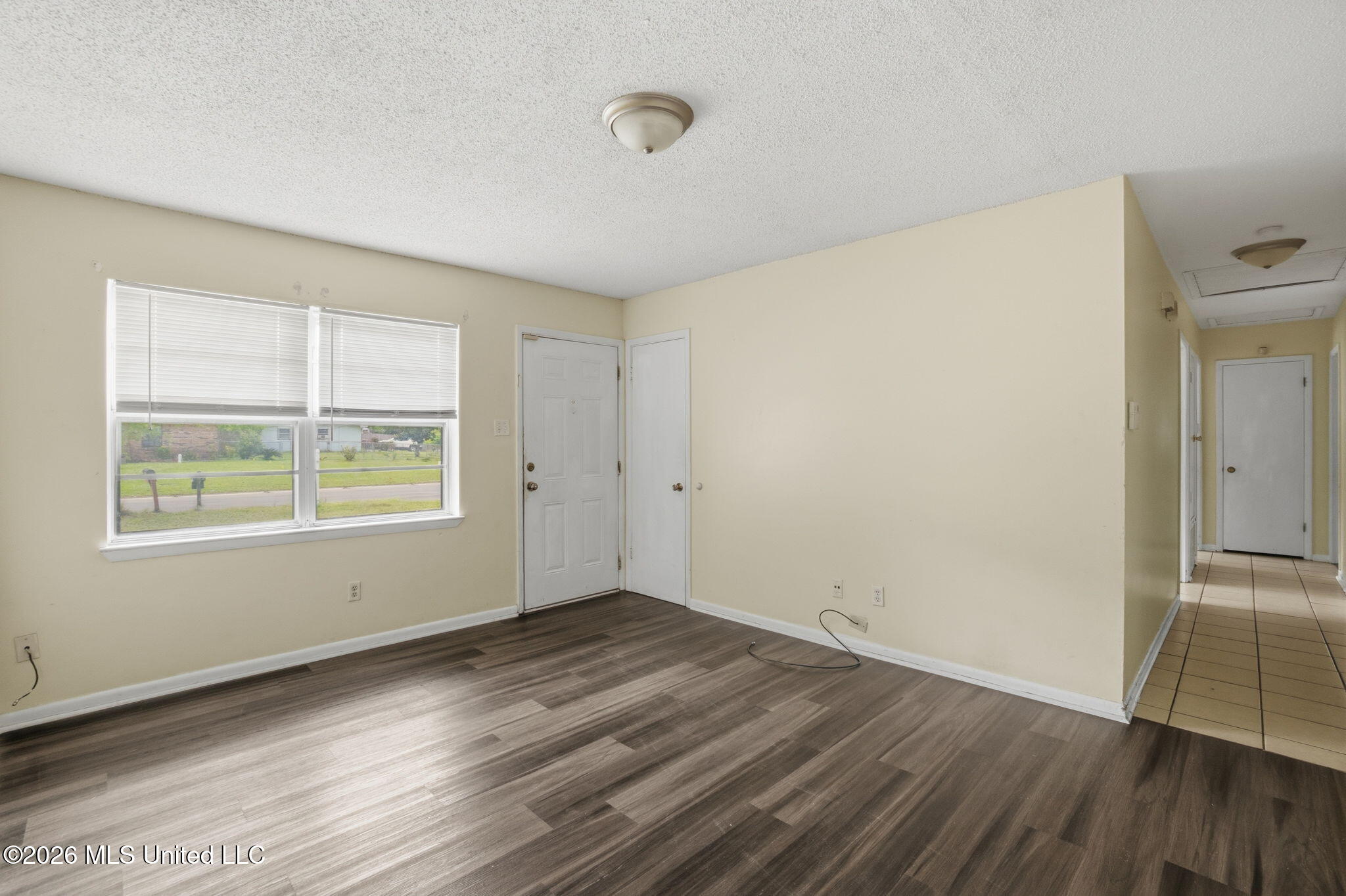 2603 W Samuel Street Property Photo 5
