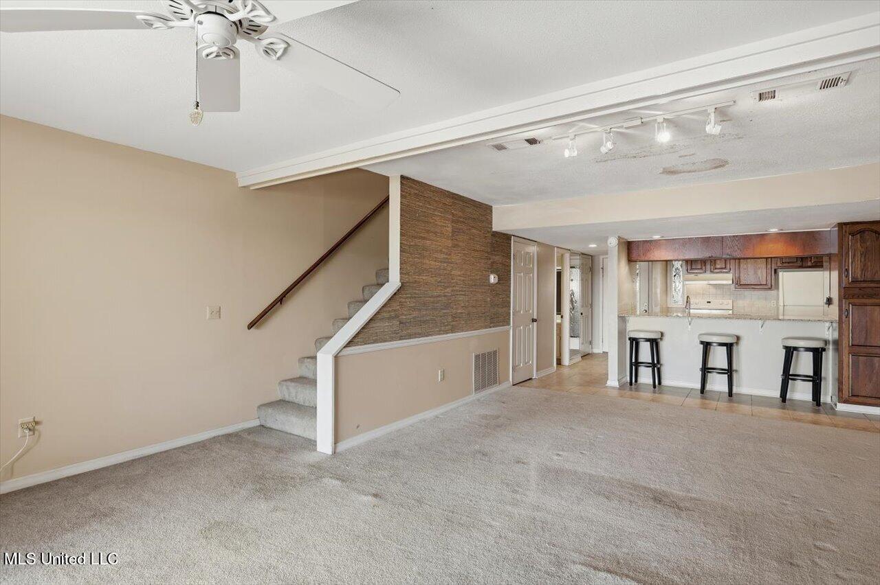 157 Dyke Road Property Photo 6