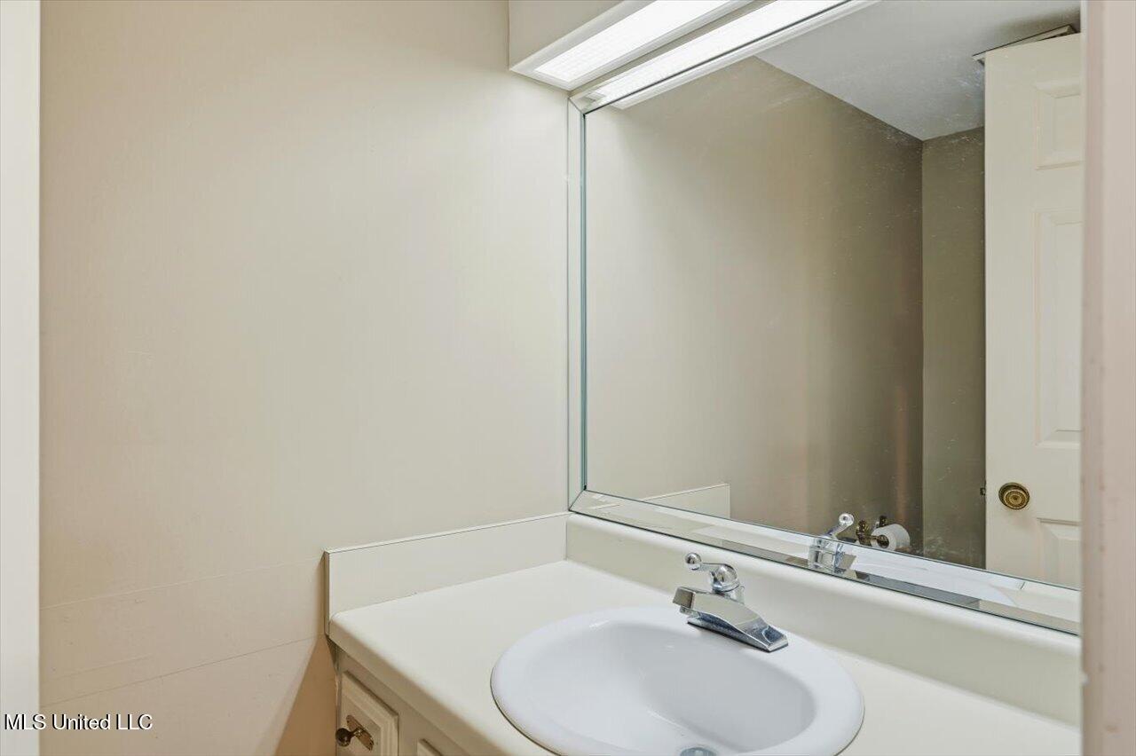 157 Dyke Road Property Photo 12