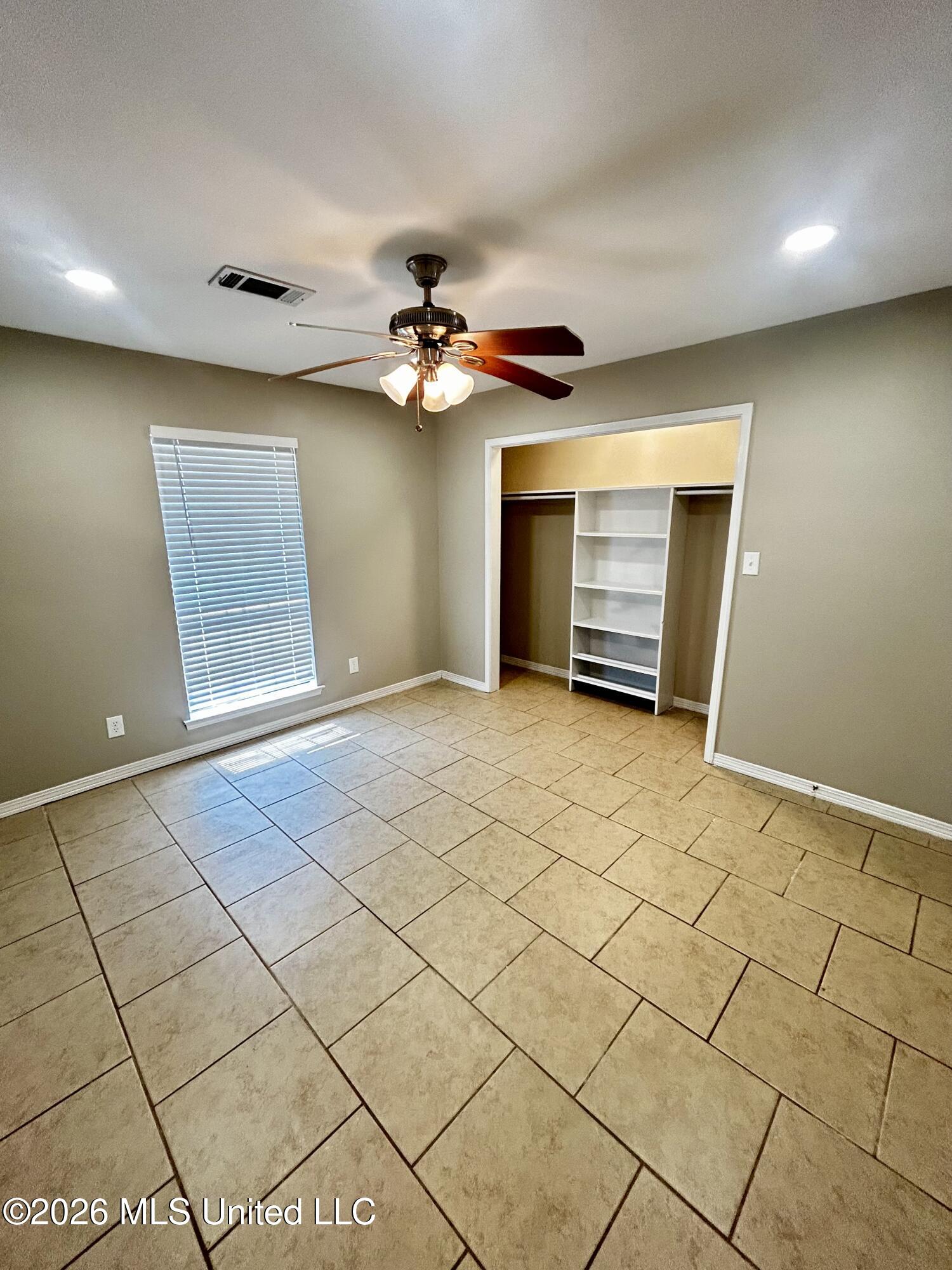 1002 Telly Road Property Photo 6