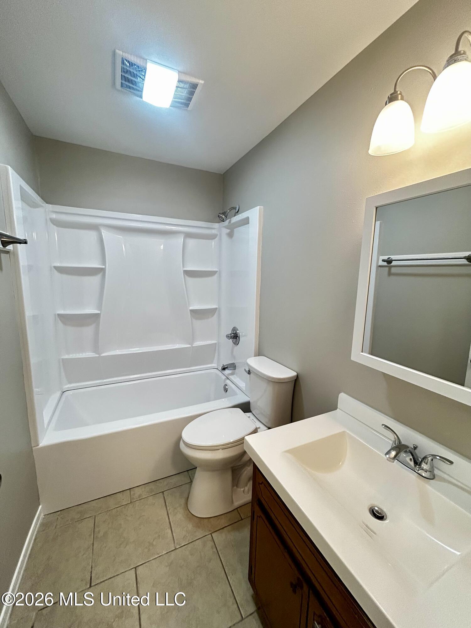 1002 Telly Road Property Photo 7