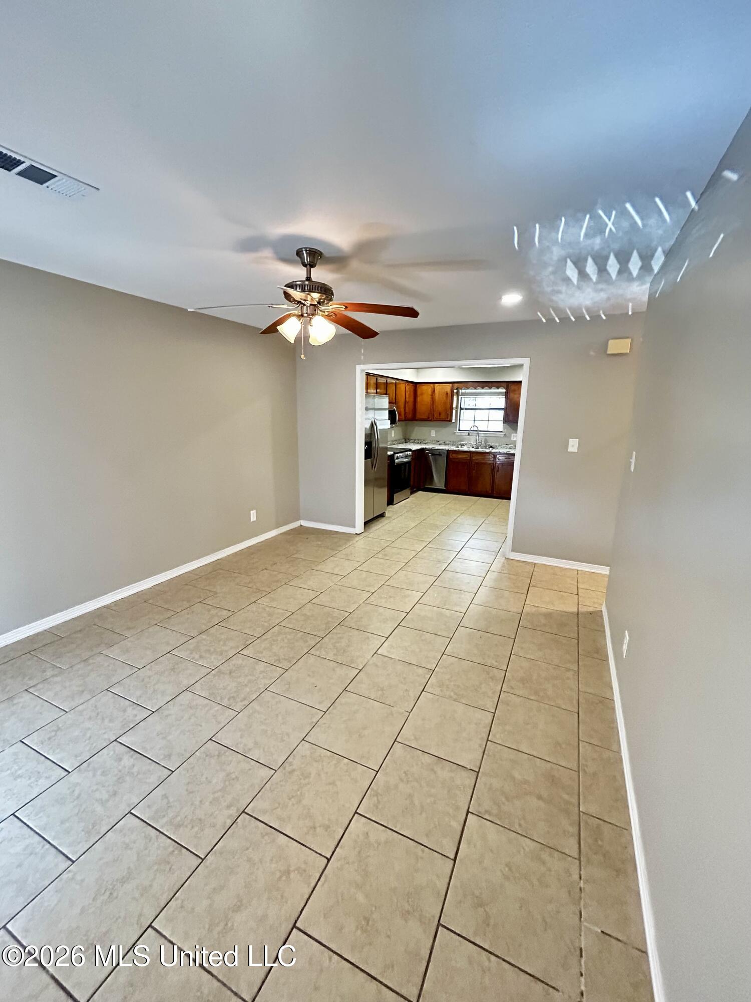 1002 Telly Road Property Photo 9