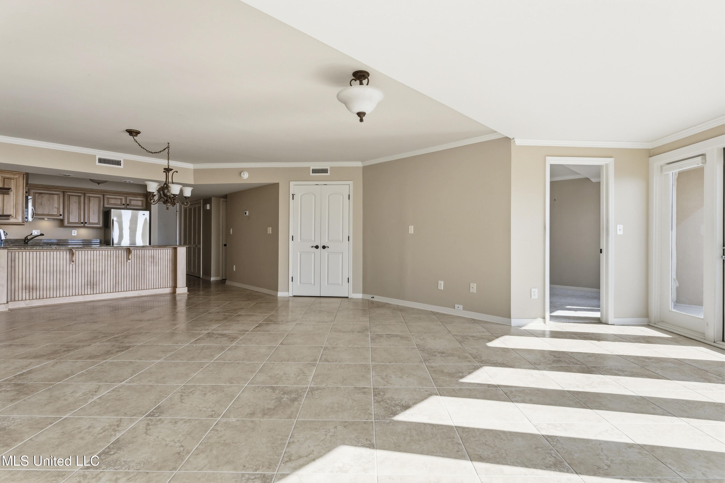 520 Beach Boulevard Property Photo 7