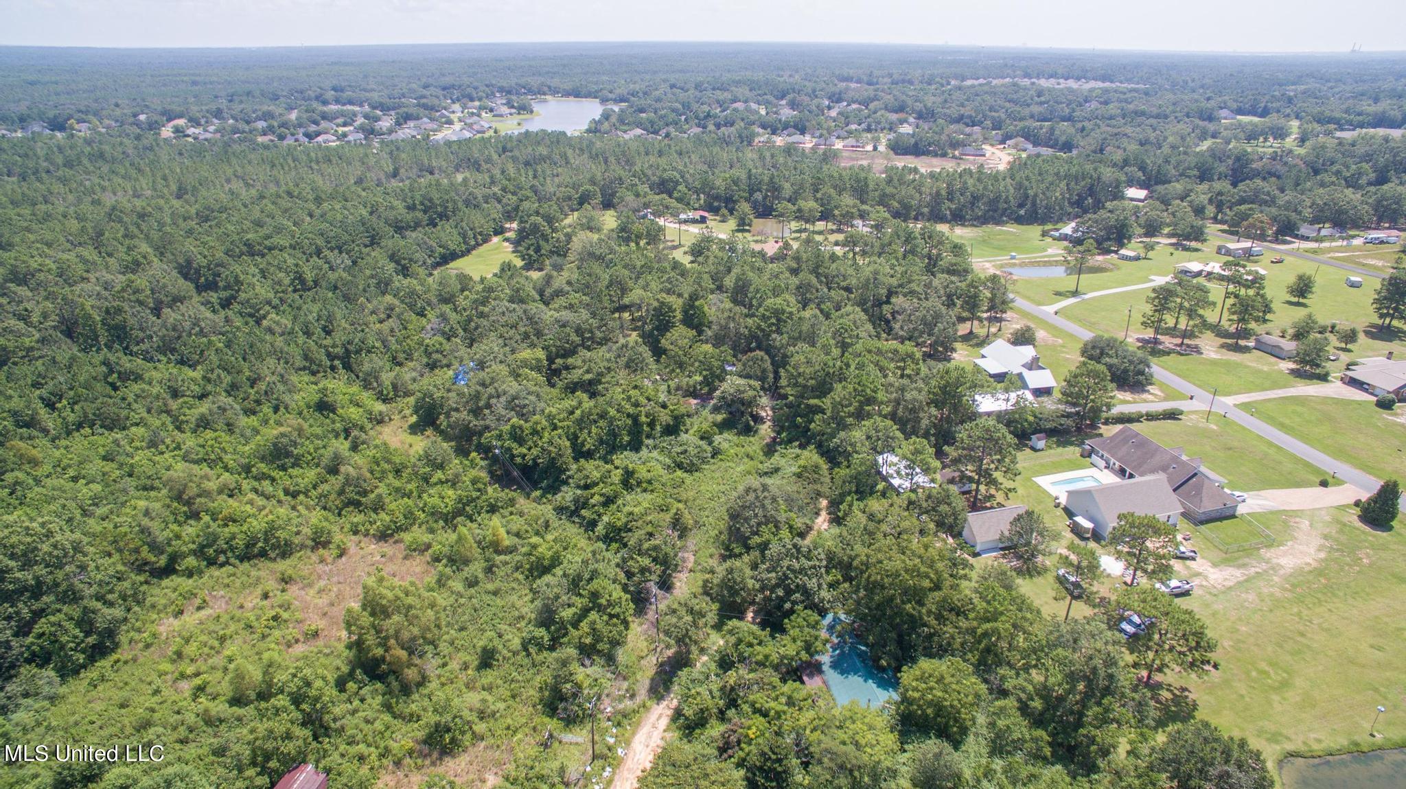 15320 Walter Smith Road Property Photo 7