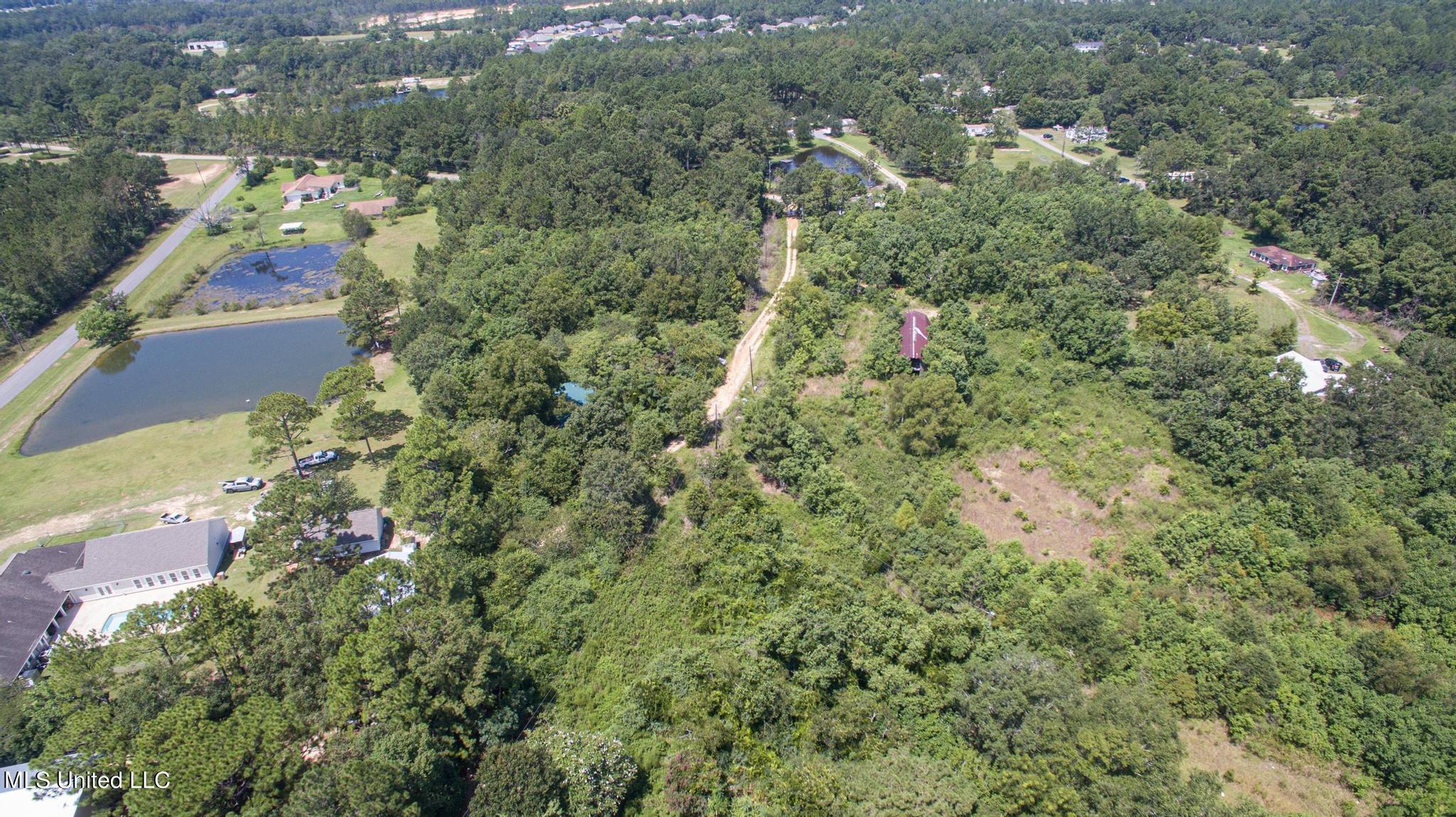 15320 Walter Smith Road Property Photo 12