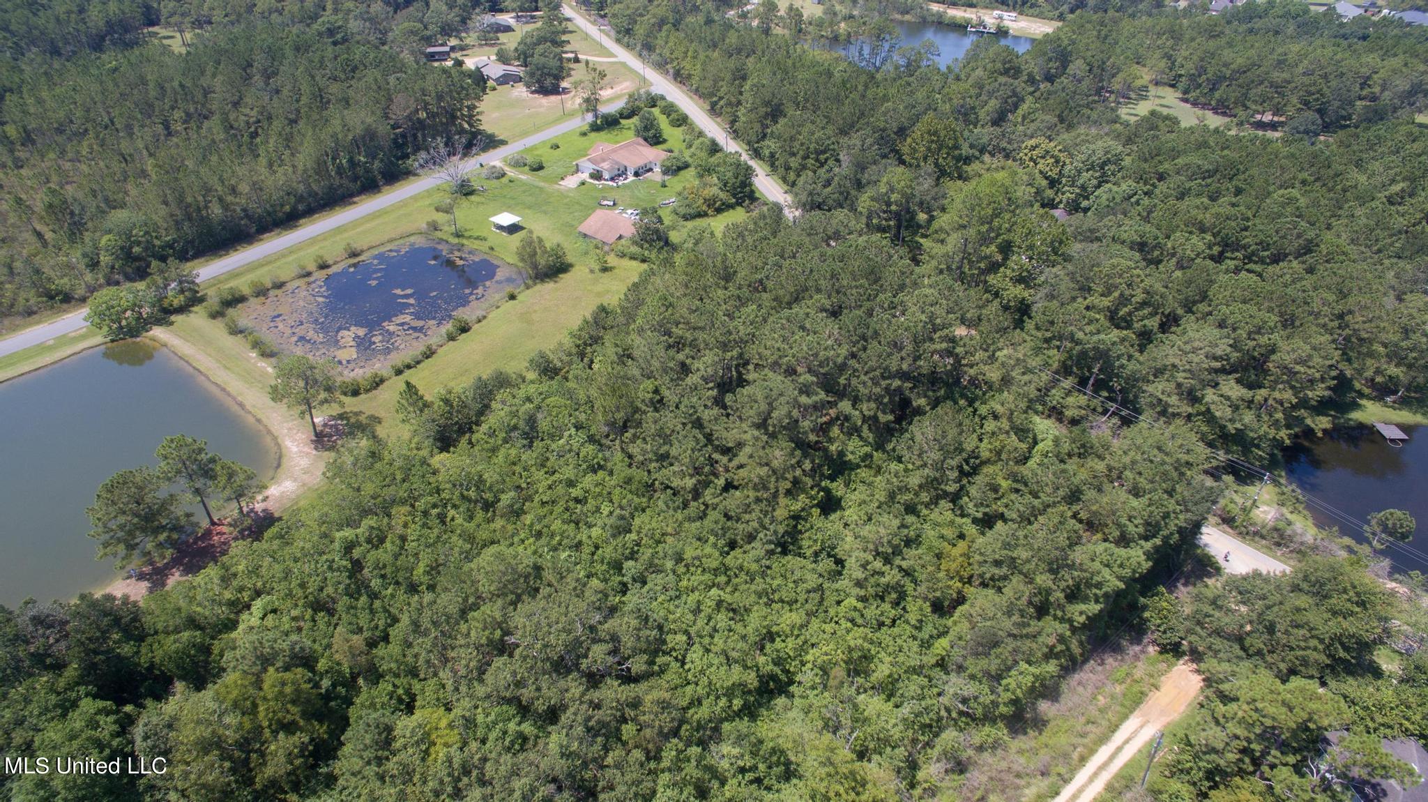 15320 Walter Smith Road Property Photo 13