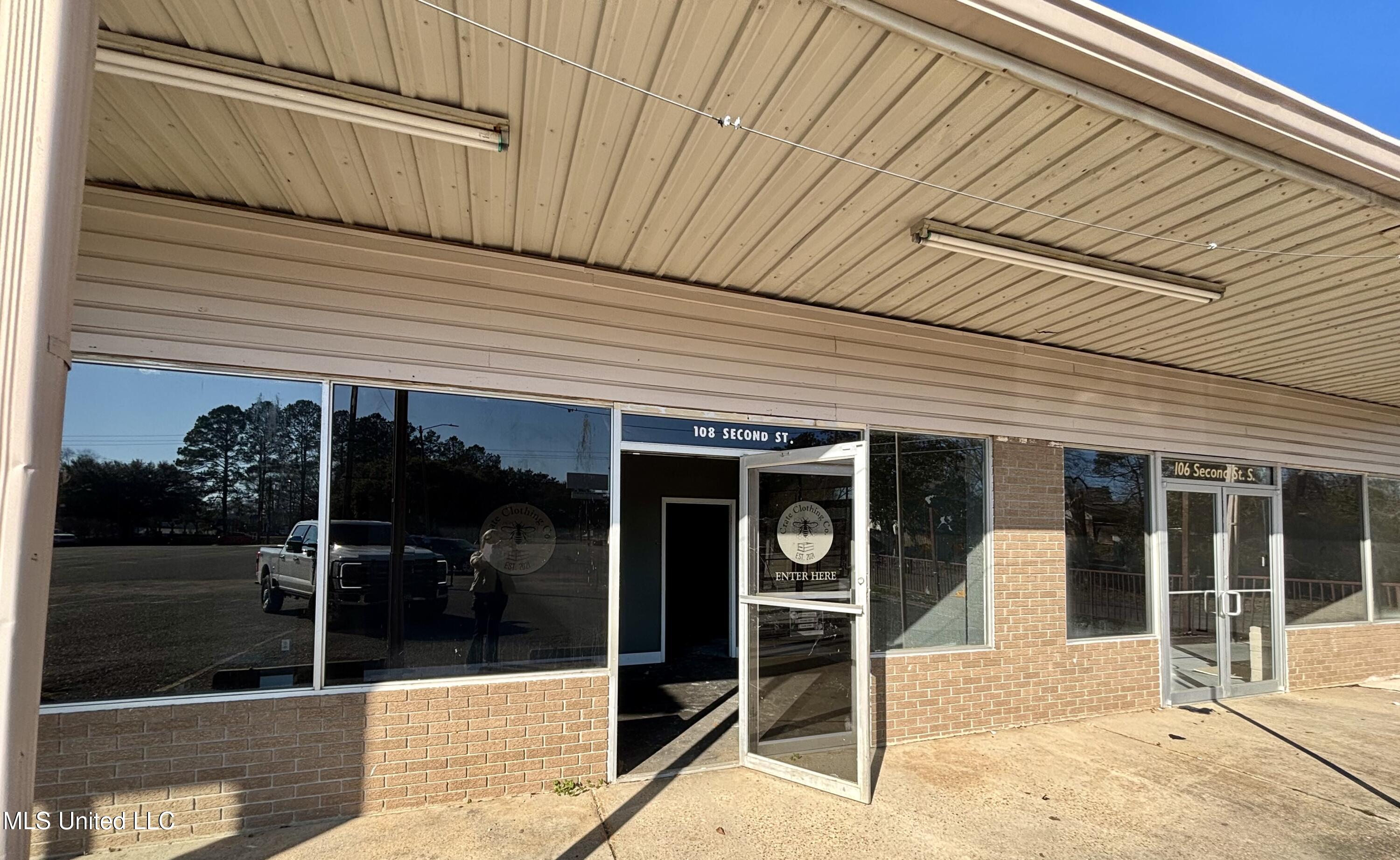 106 S Second Street Property Photo 1
