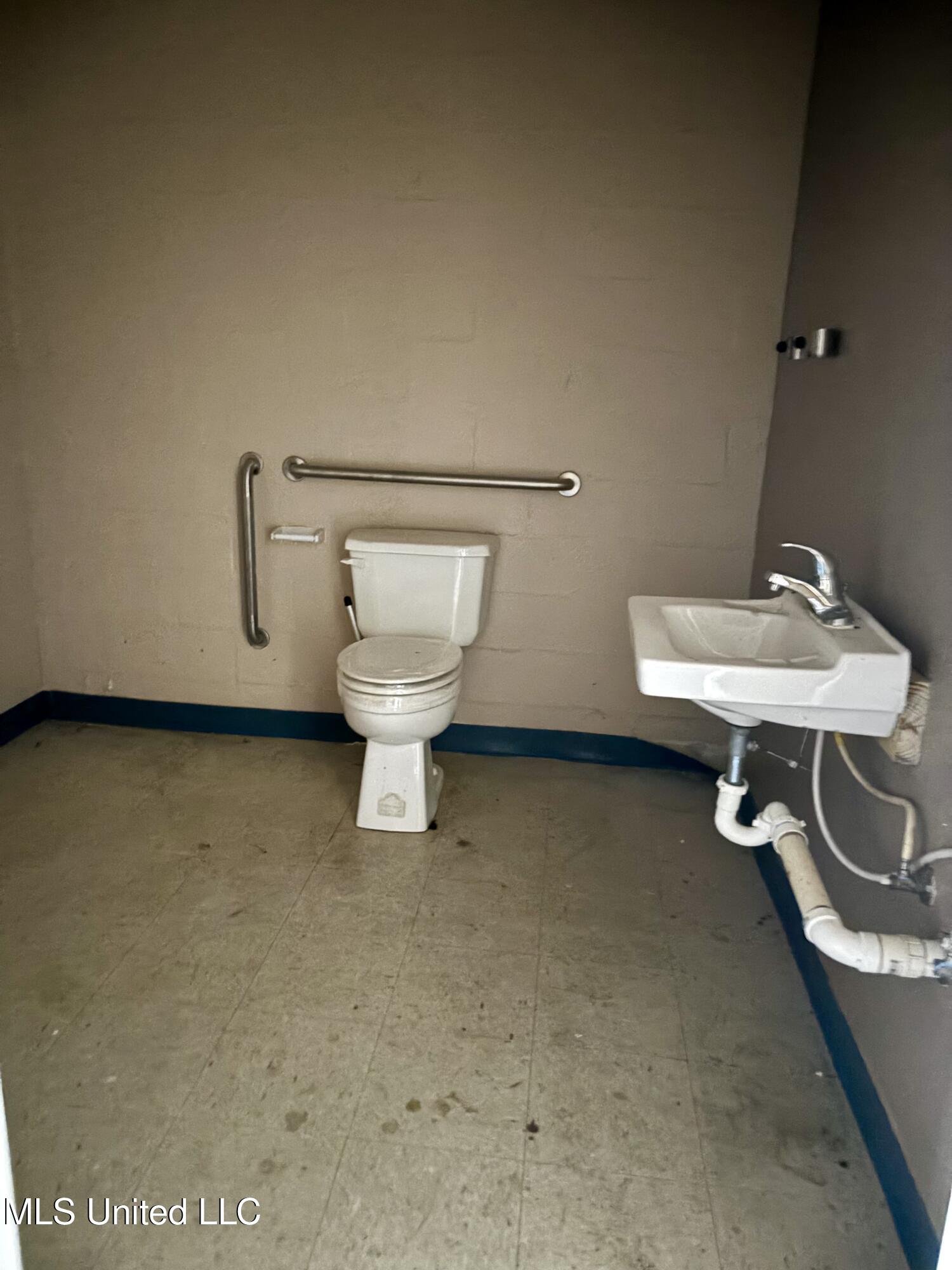 106 S Second Street Property Photo 10