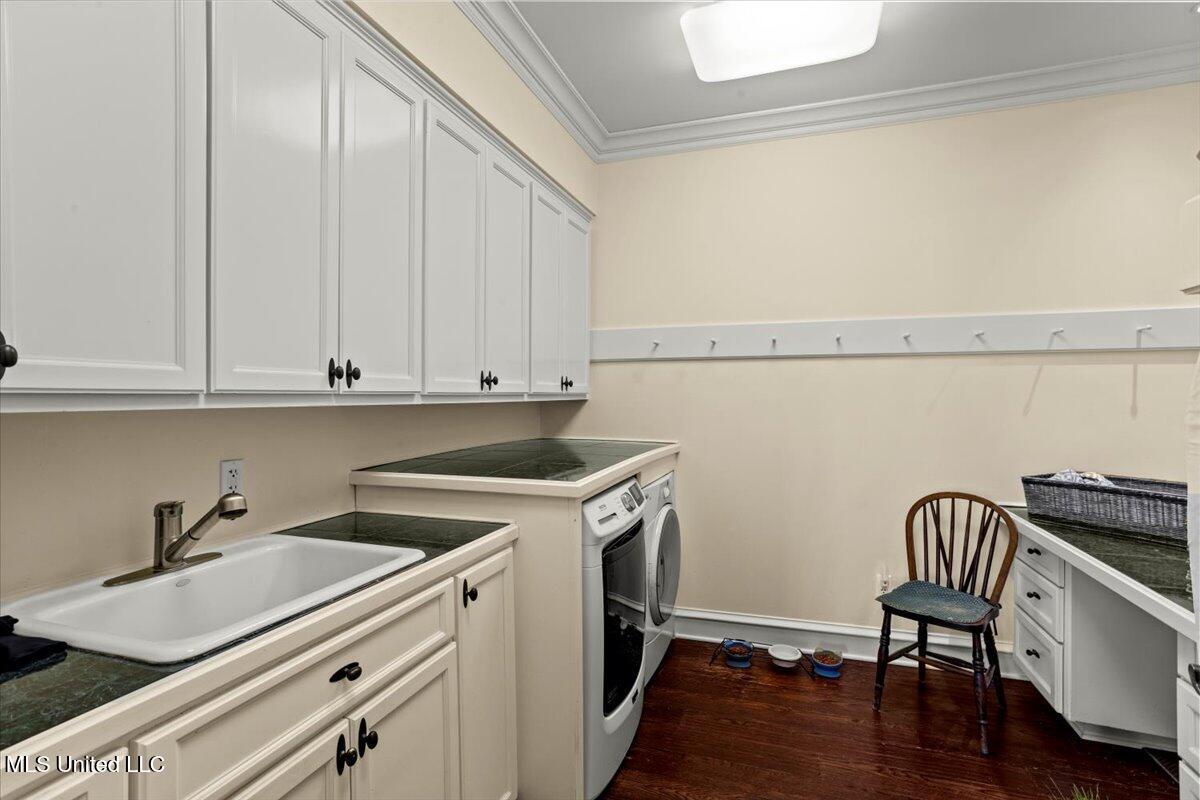 126 N Broadway Property Photo 25