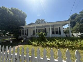 206 S Monroe Street Property Photo 1