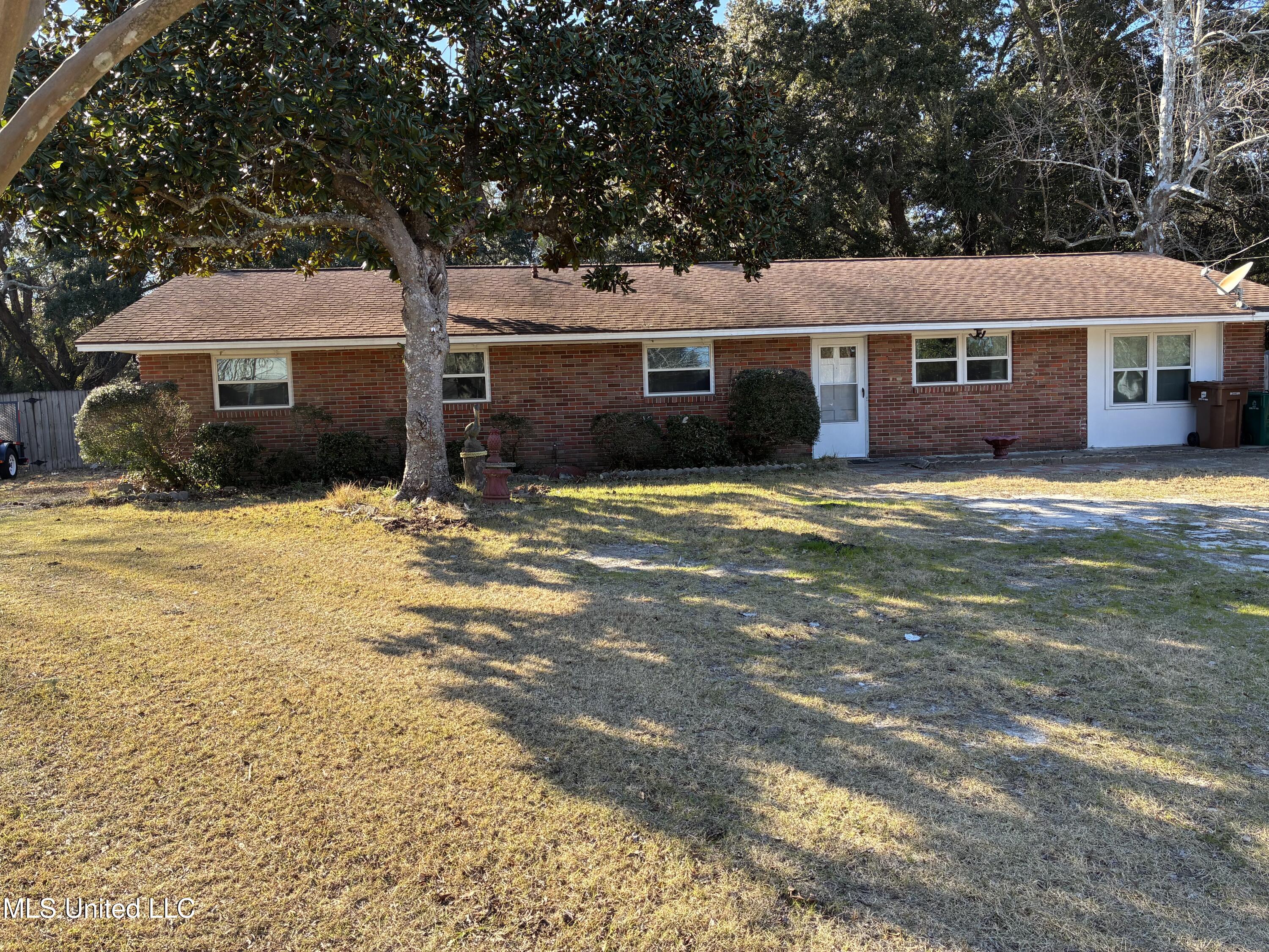 3 Bainbridge Place Property Photo 1