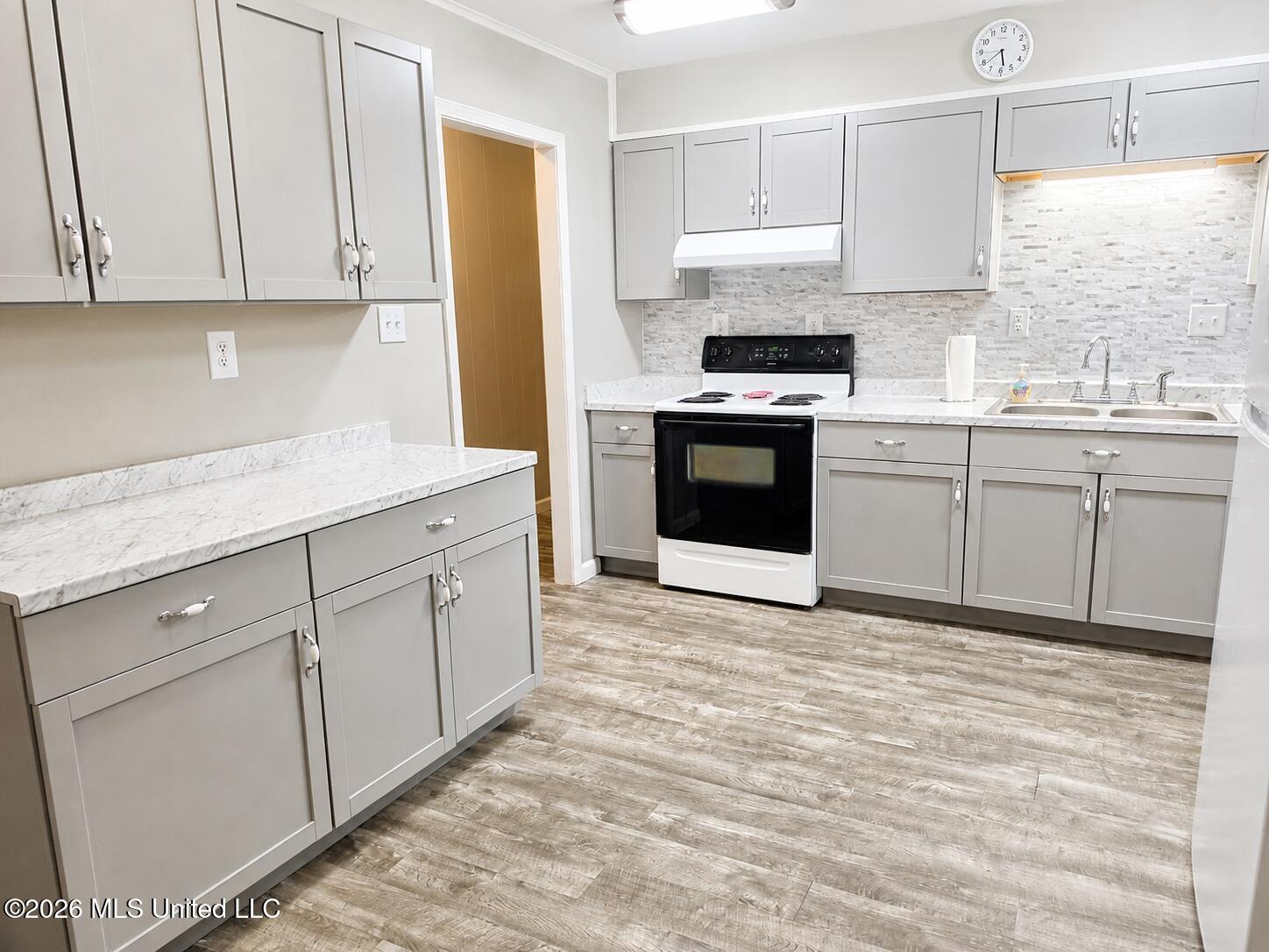 3 Bainbridge Place Property Photo 8