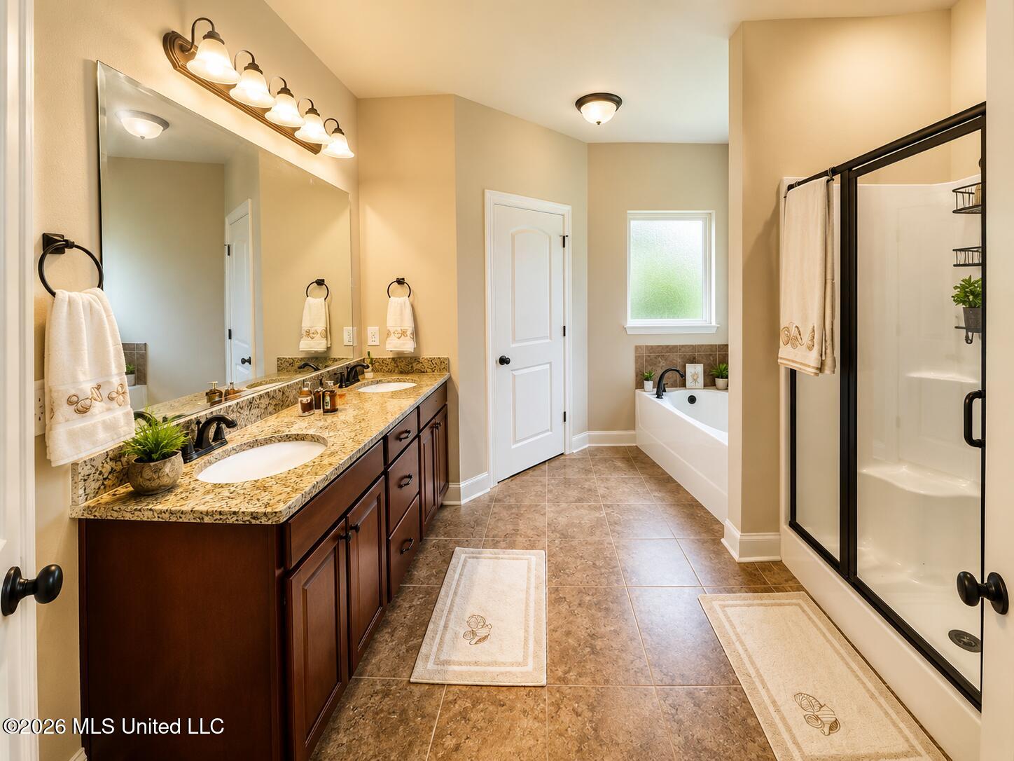 7559 Alex Court Property Photo 4