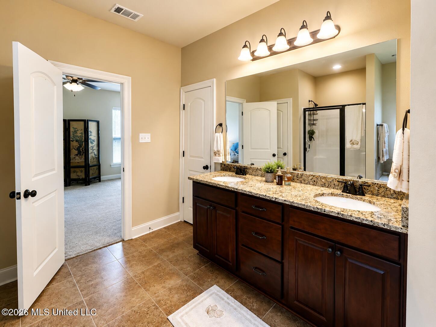 7559 Alex Court Property Photo 5