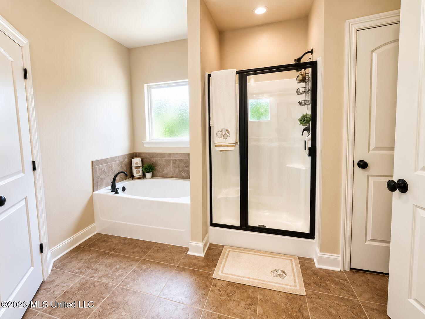 7559 Alex Court Property Photo 6