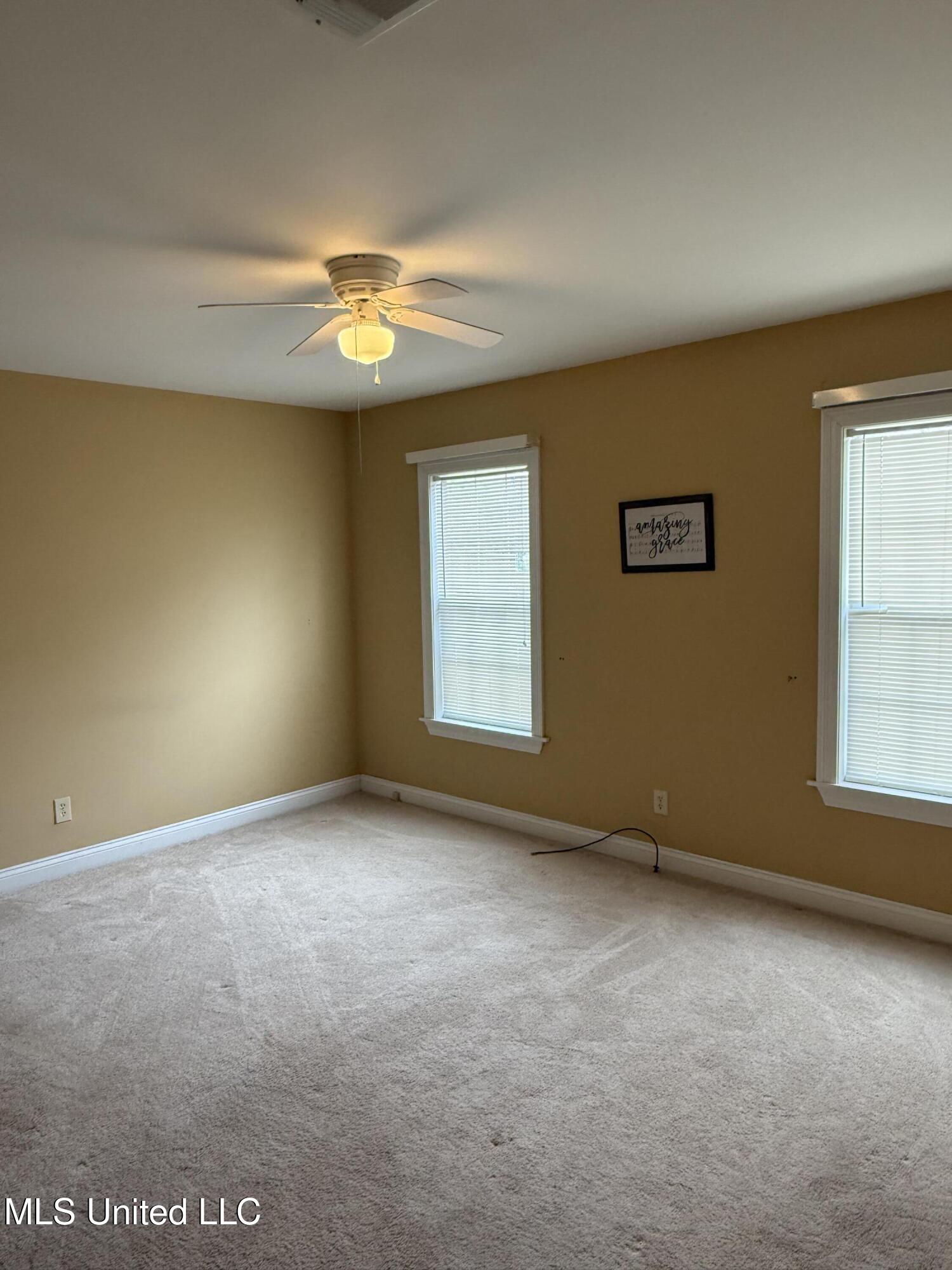 1002 Elm Drive Property Photo 5
