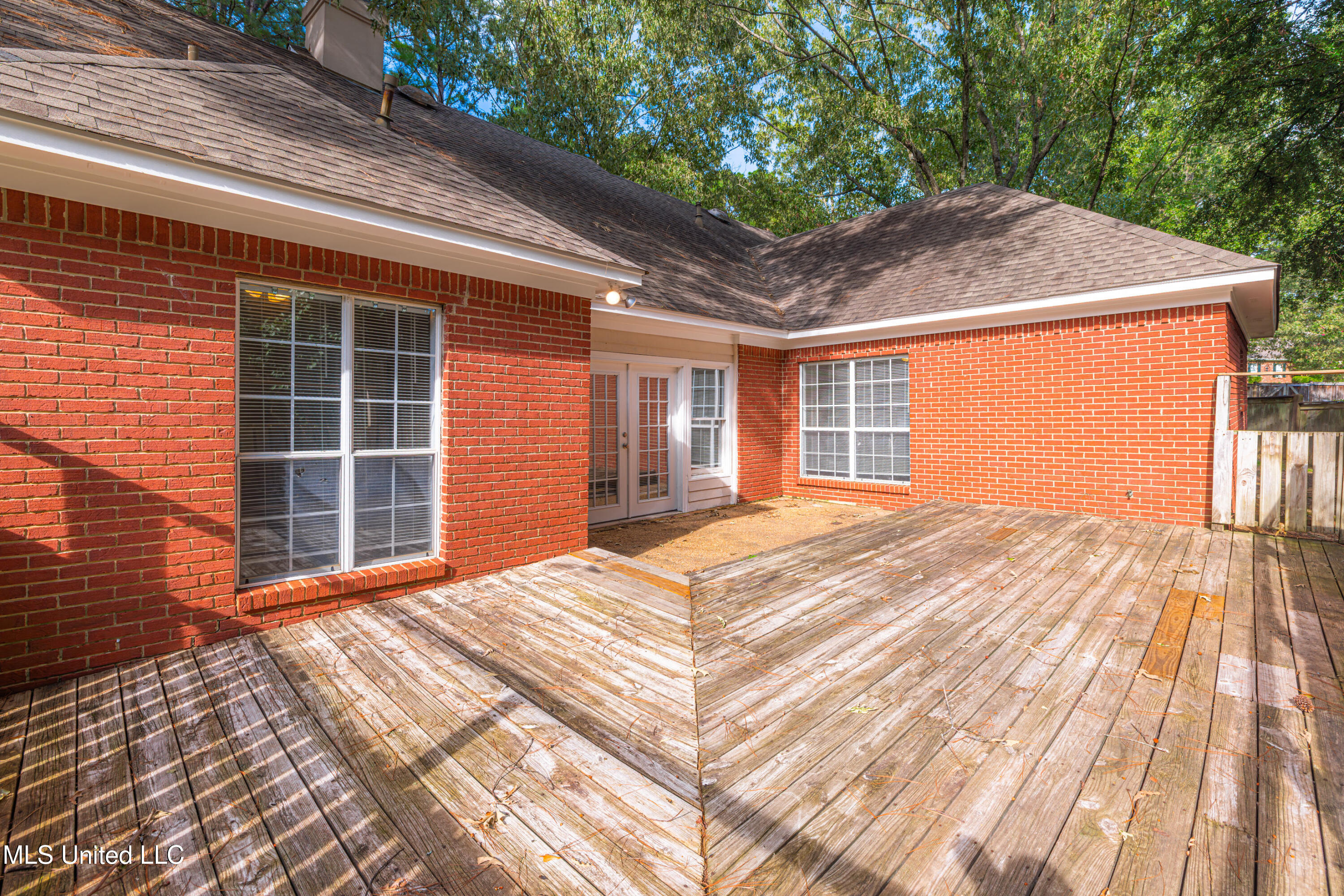 421 Violet Drive Property Photo 10