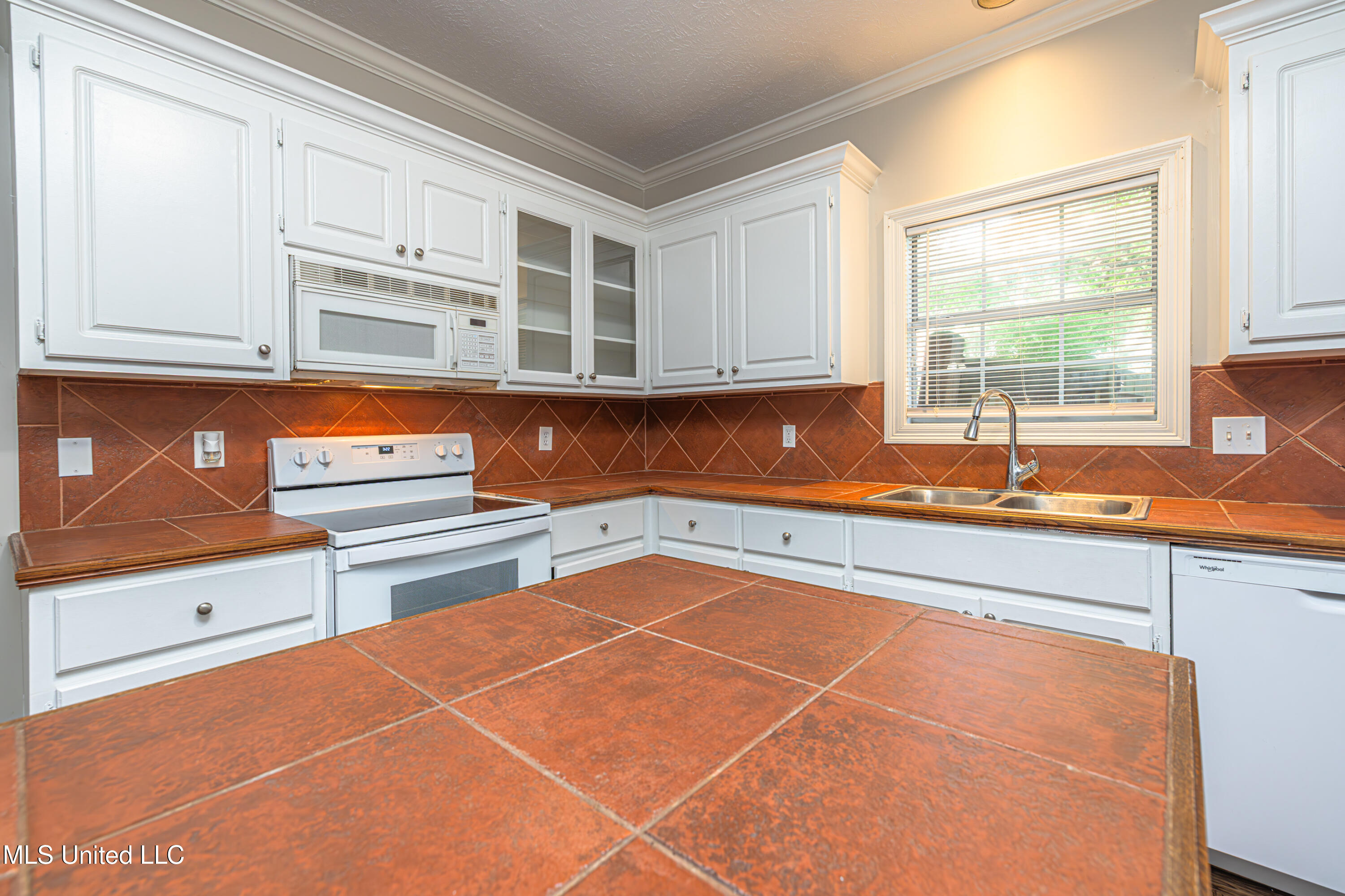 421 Violet Drive Property Photo 13