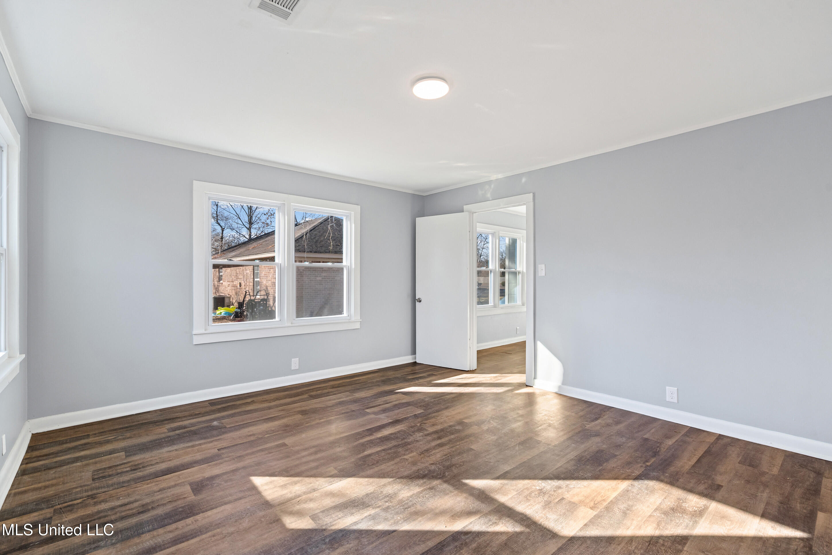 210 West Street Property Photo 19