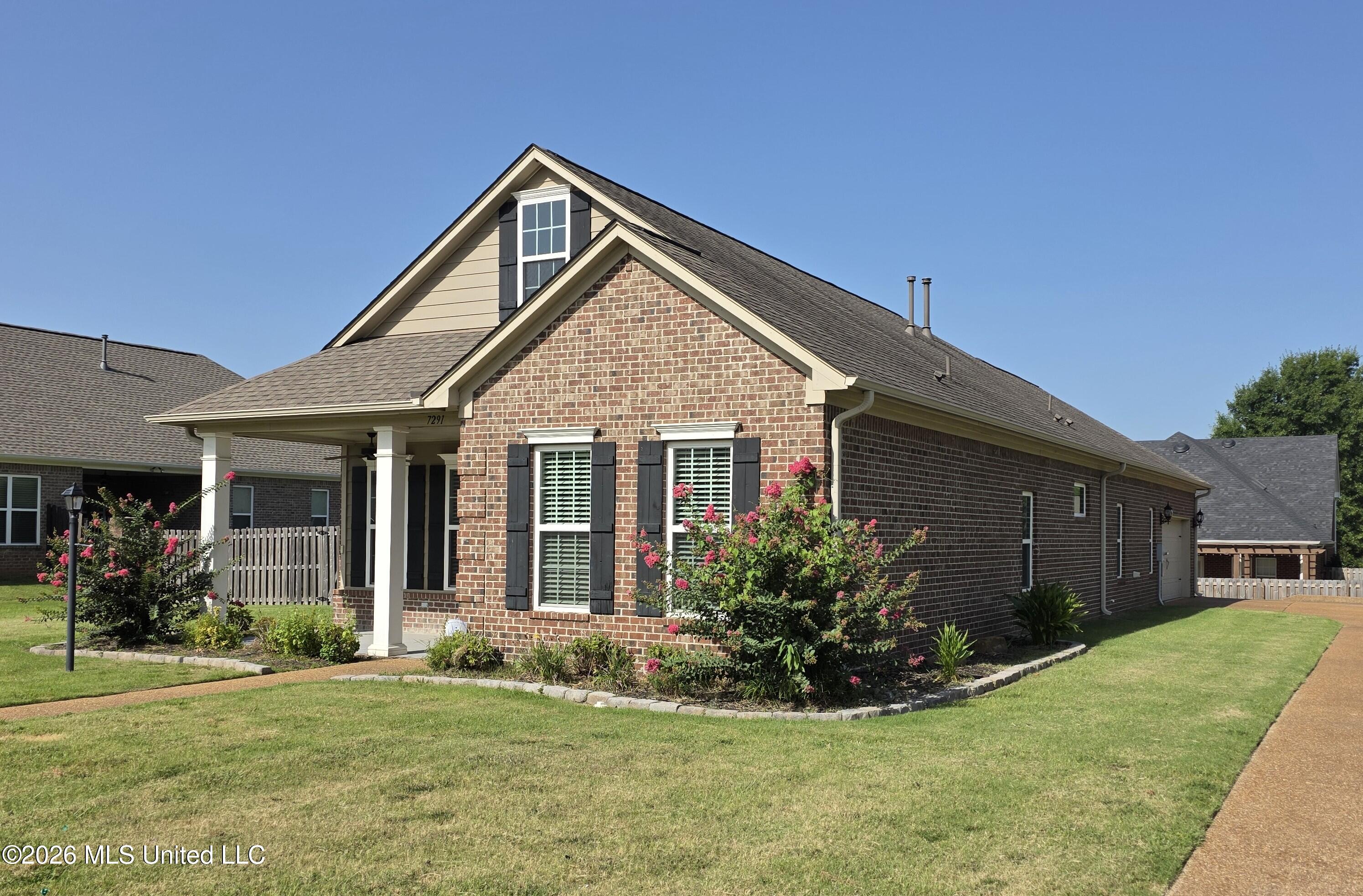 7291 Wind Drive Property Photo 3