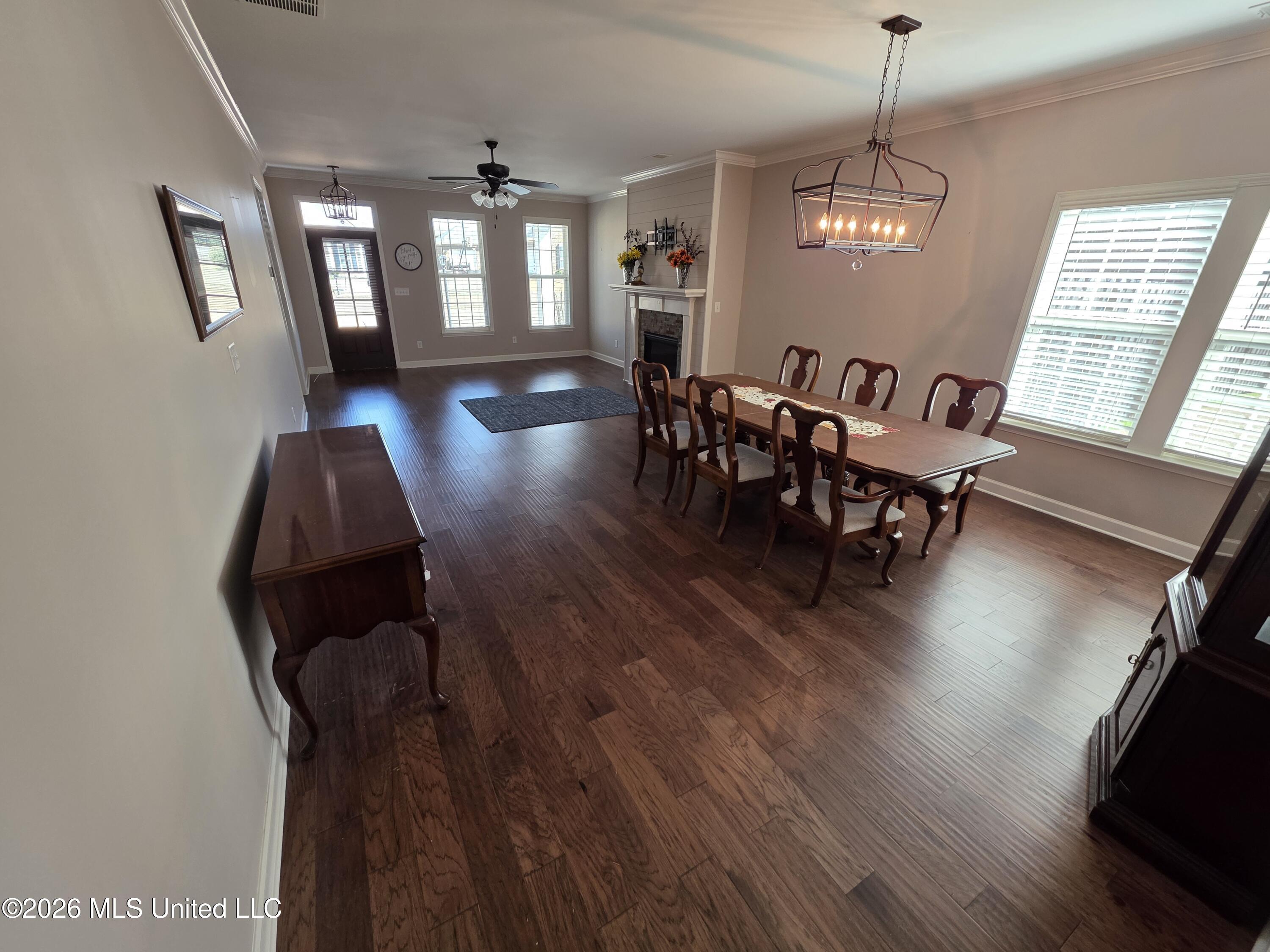 7291 Wind Drive Property Photo 5